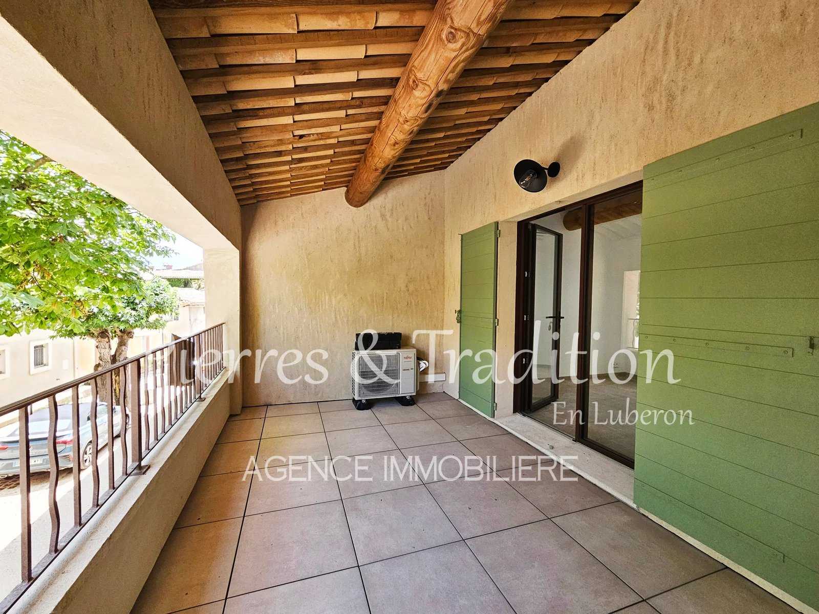 Rumah di Saint-Saturnin-les-Apt, Provence-Alpes-Cote d'Azur 12684941