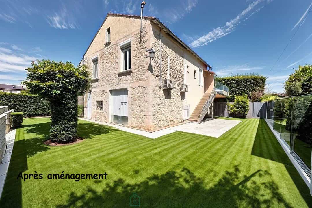 rumah dalam Ales, Occitanie 12685528