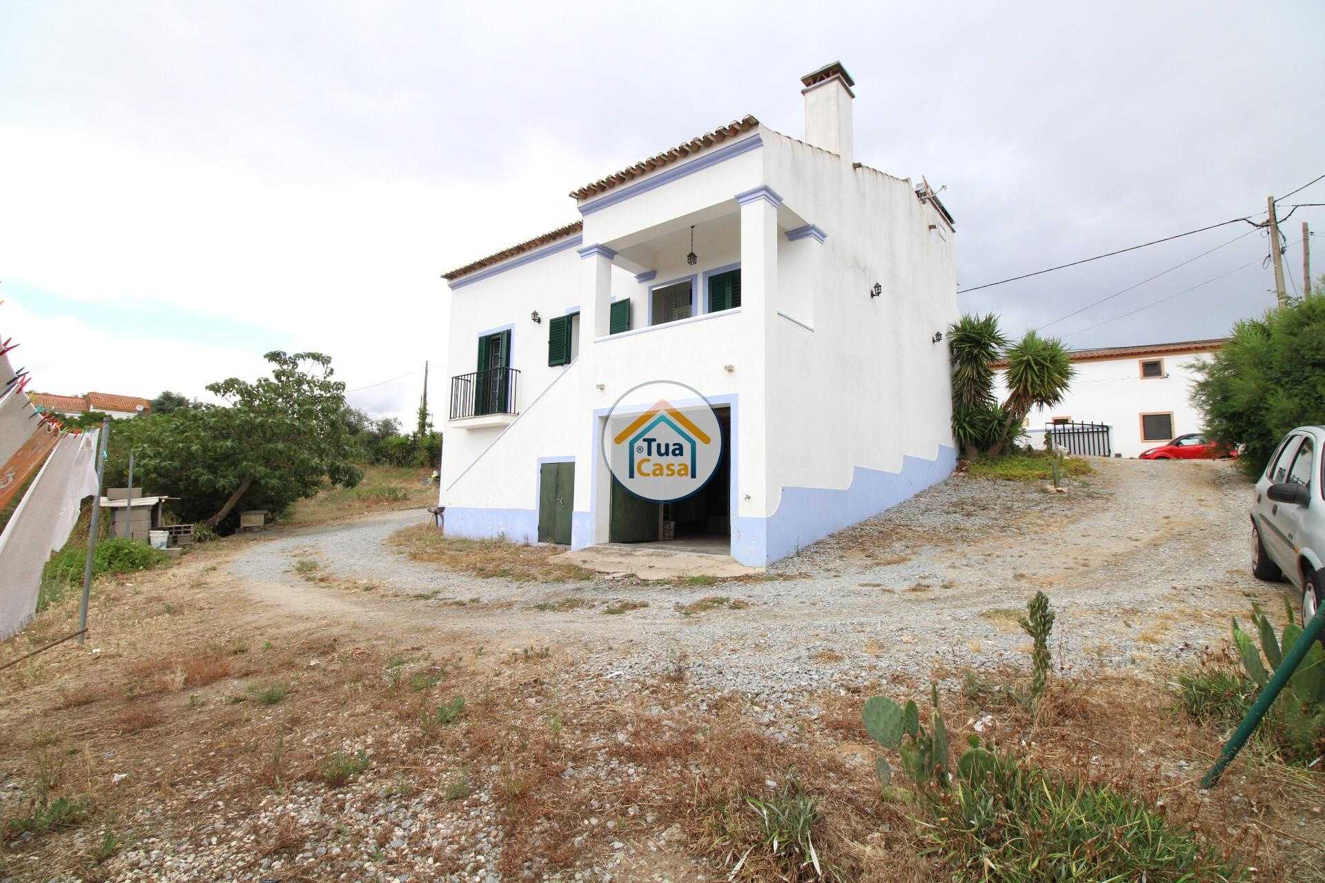Будинок в Redondo, Évora District 12686147