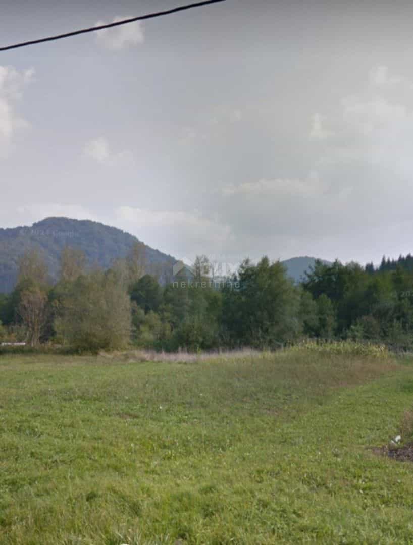 الأرض في Brod na Kupi, Primorsko-Goranska Zupanija 12686881