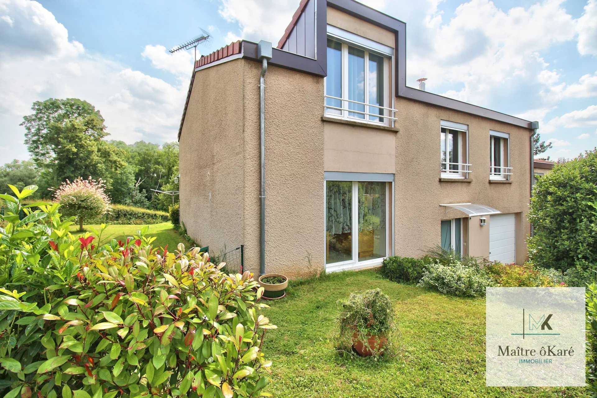 σπίτι σε Lay-Saint-Christophe, Meurthe-et-Moselle 12689493