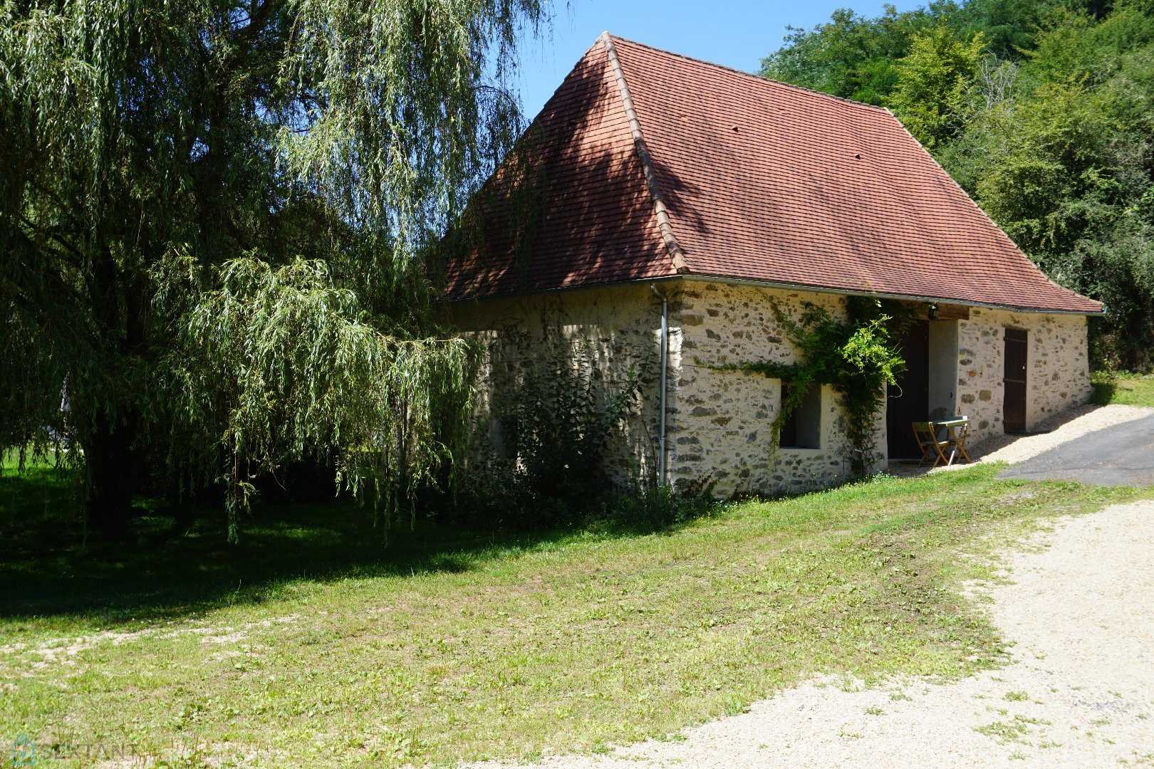 Andet i Sarrazac, Nouvelle-Aquitaine 12690125