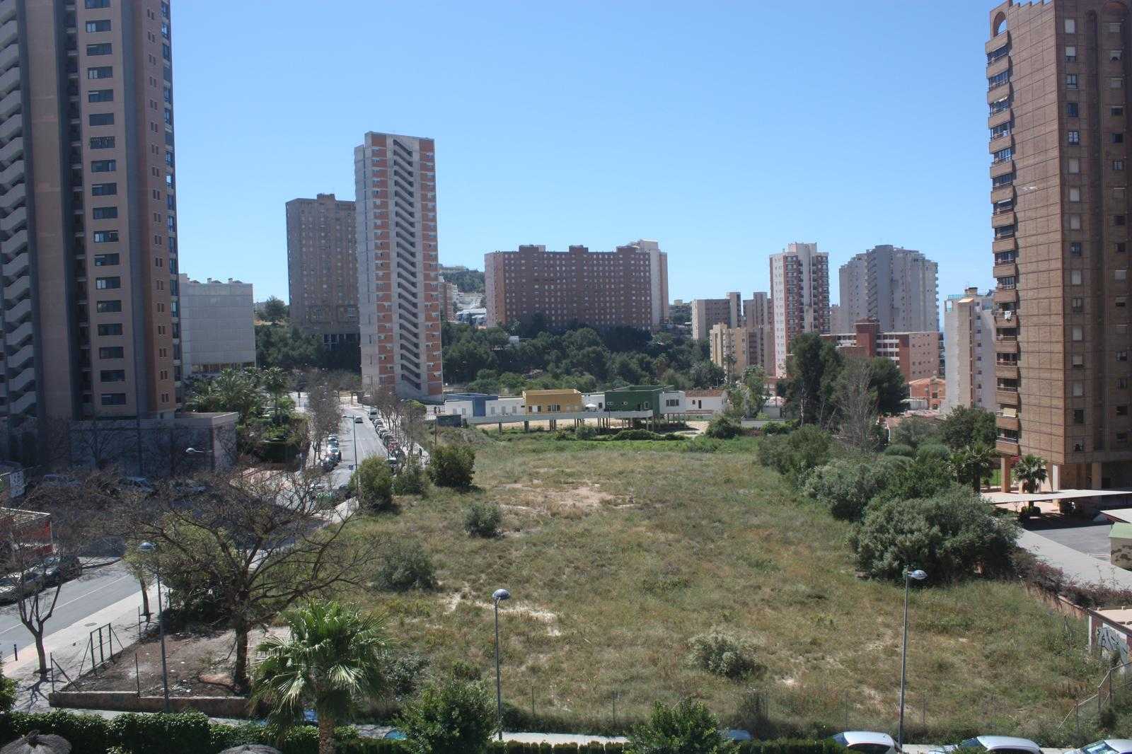 Condominium in Benidorm, Valencia 12690226