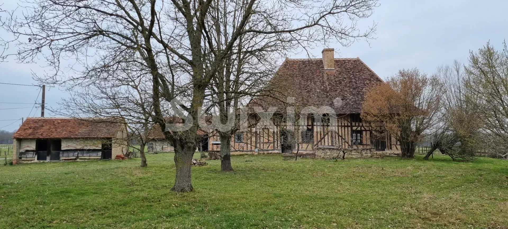 Huis in Lons-le-Saunier, Saône-et-Loire 12690377