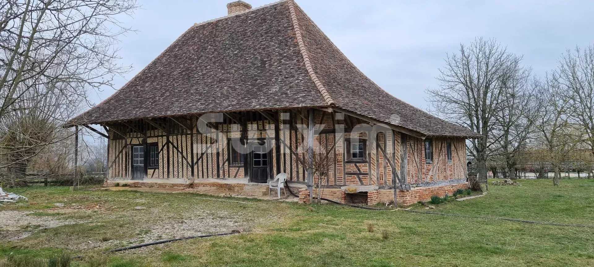 Huis in Lons-le-Saunier, Saône-et-Loire 12690377