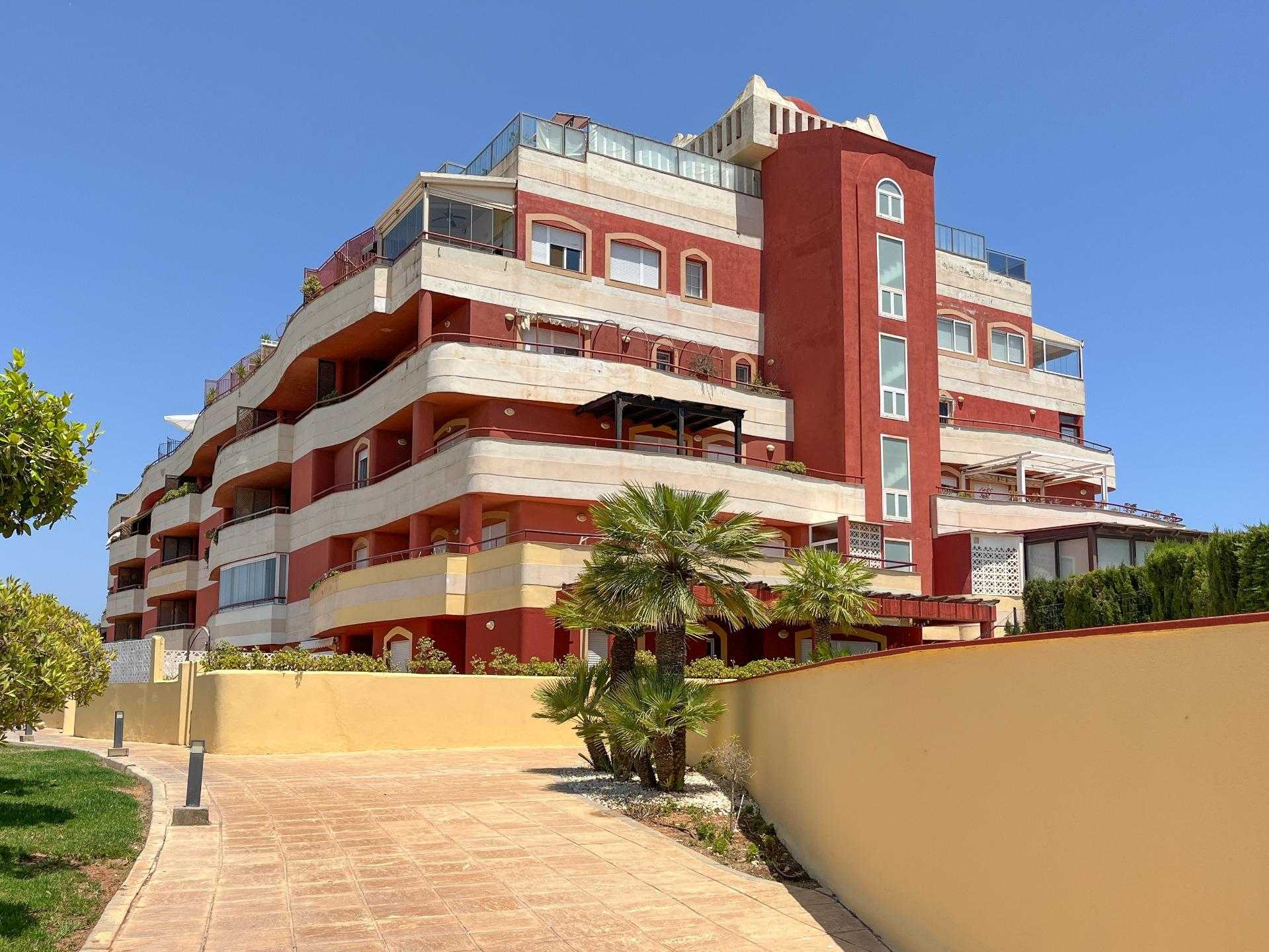 公寓 在 Roquetas de Mar, Andalucía 12690594