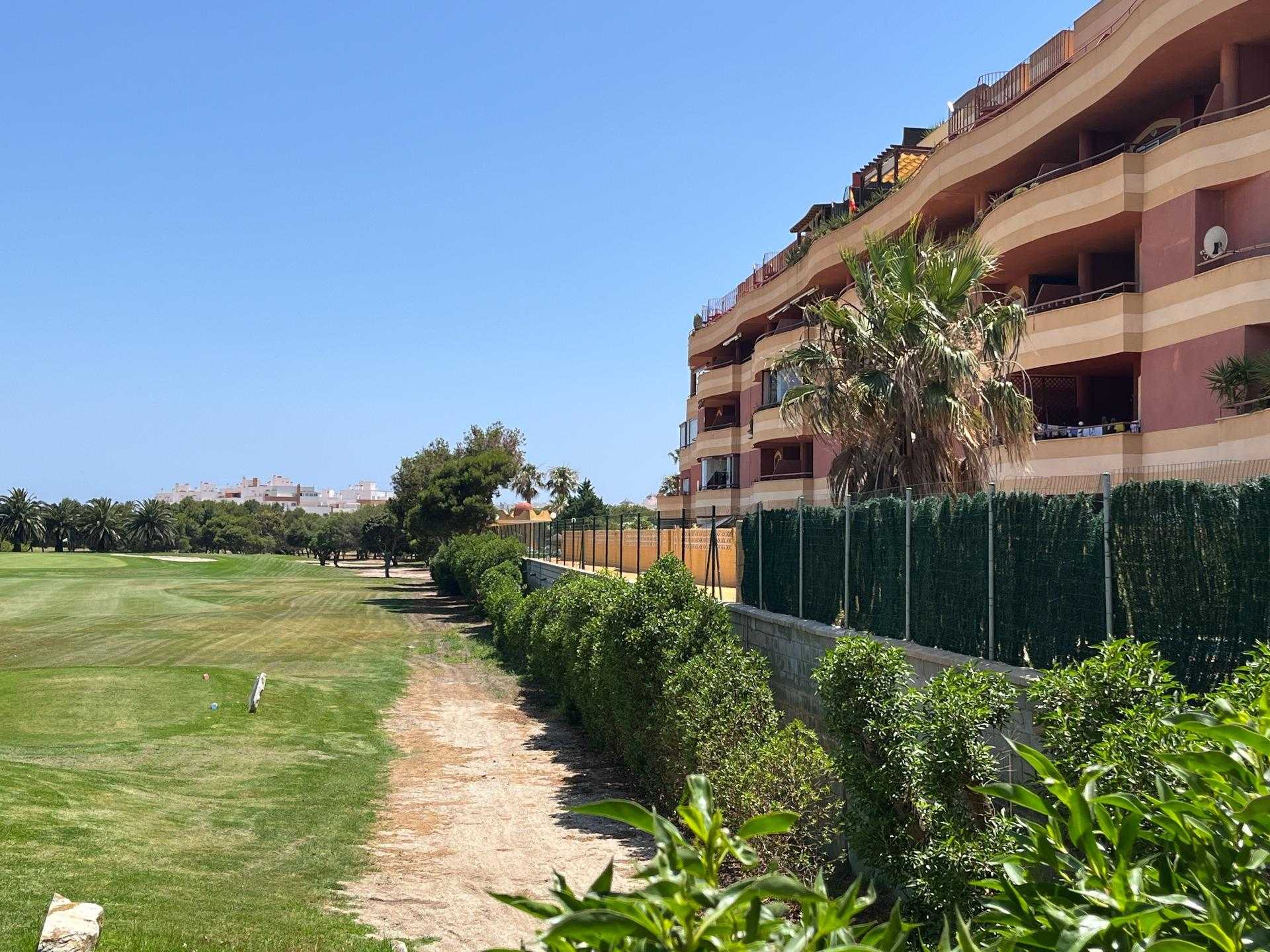 Eigentumswohnung im Roquetas de Mar, Andalucía 12690594