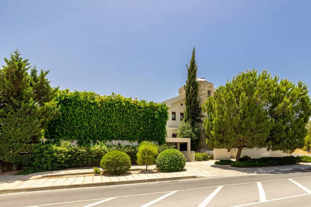 Haus im Aradippou, Larnaca 12690833