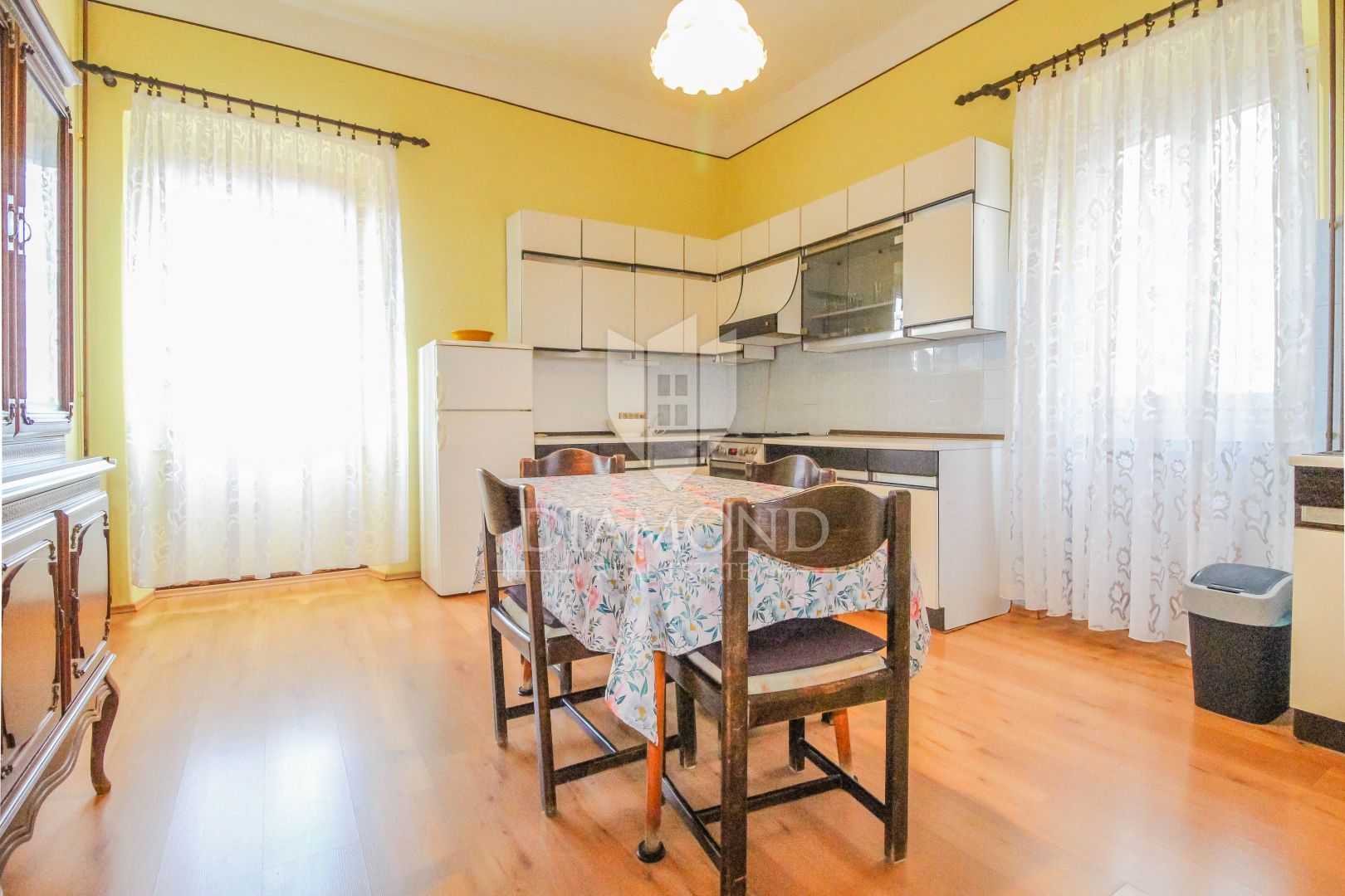 公寓 在 Brtonigla, Istarska Zupanija 12691741