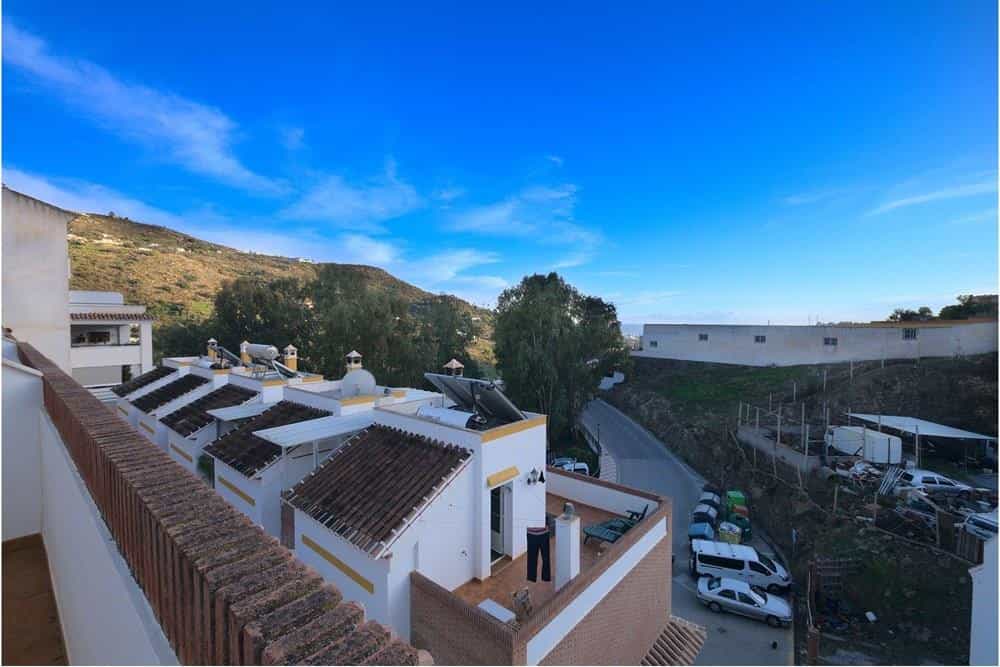 Talo sisään Castillo Bajo, Andalusia 12692217