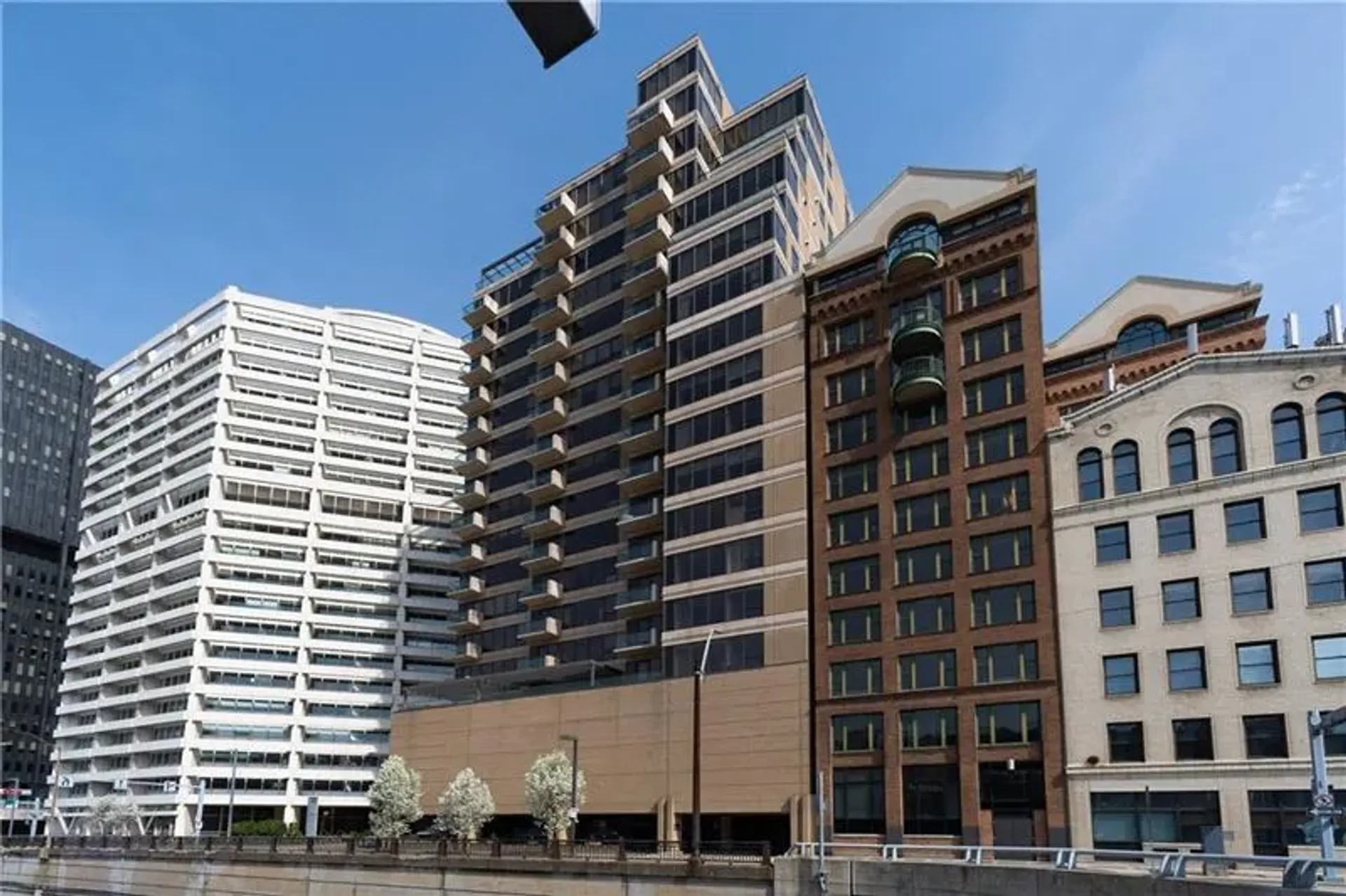 Condominio en pittsburgh, 151 Fort Pitt Boulevard 10004080