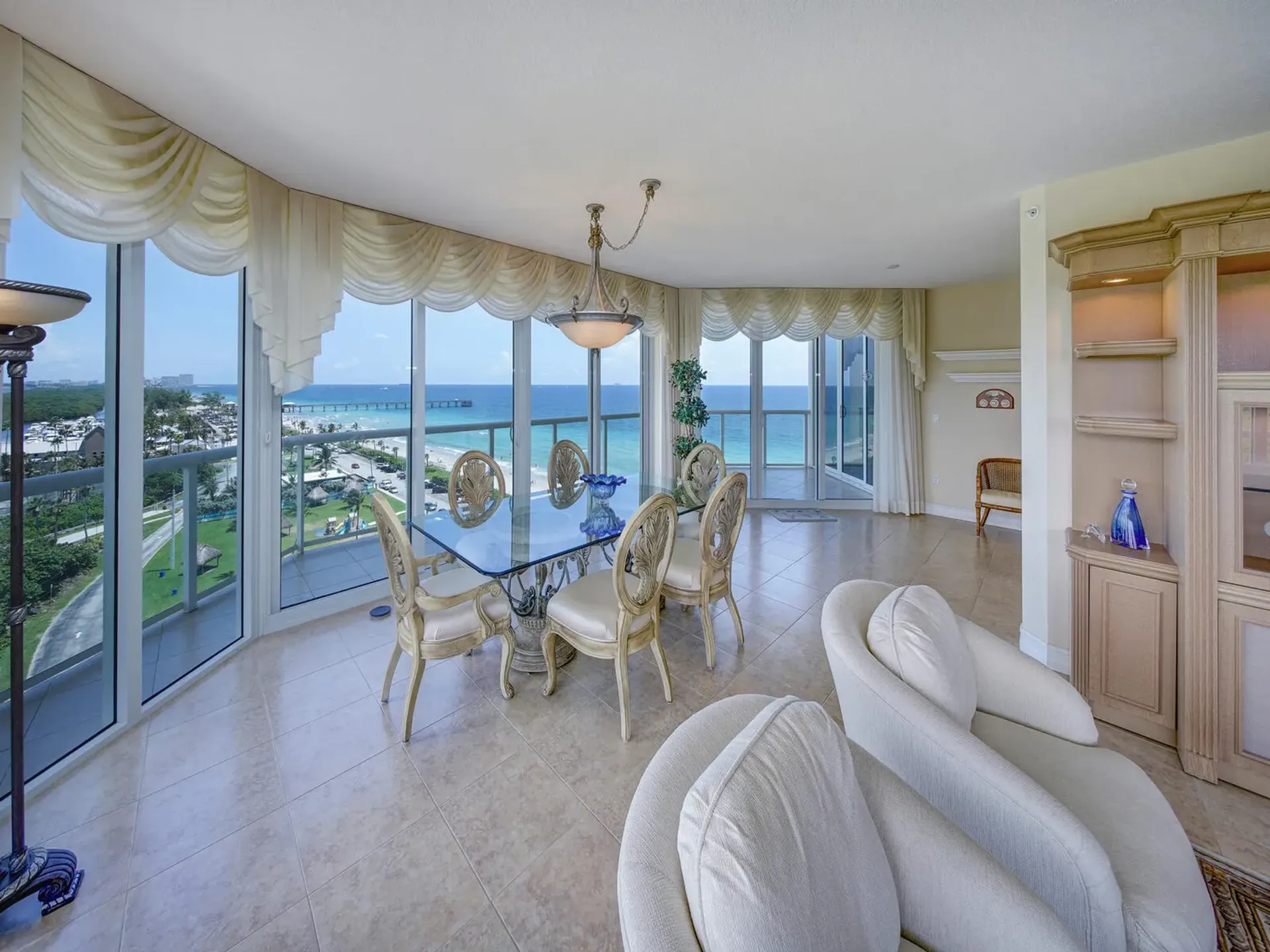 Condominium in Harbor Heights, 6051 North Ocean Drive 10004134