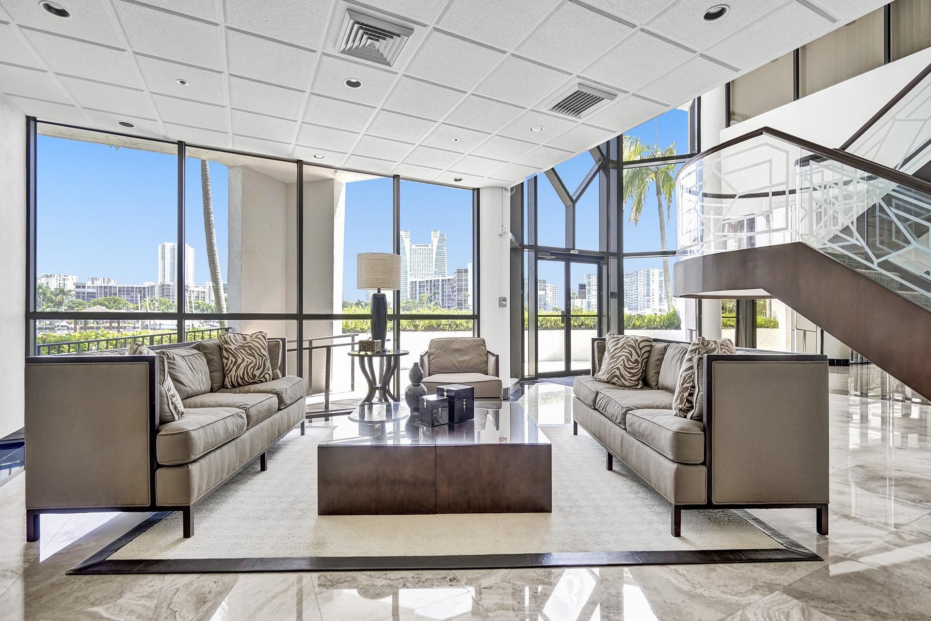 Condominium in Hallandale Beach, 300 Three Islands Boulevard 10004161