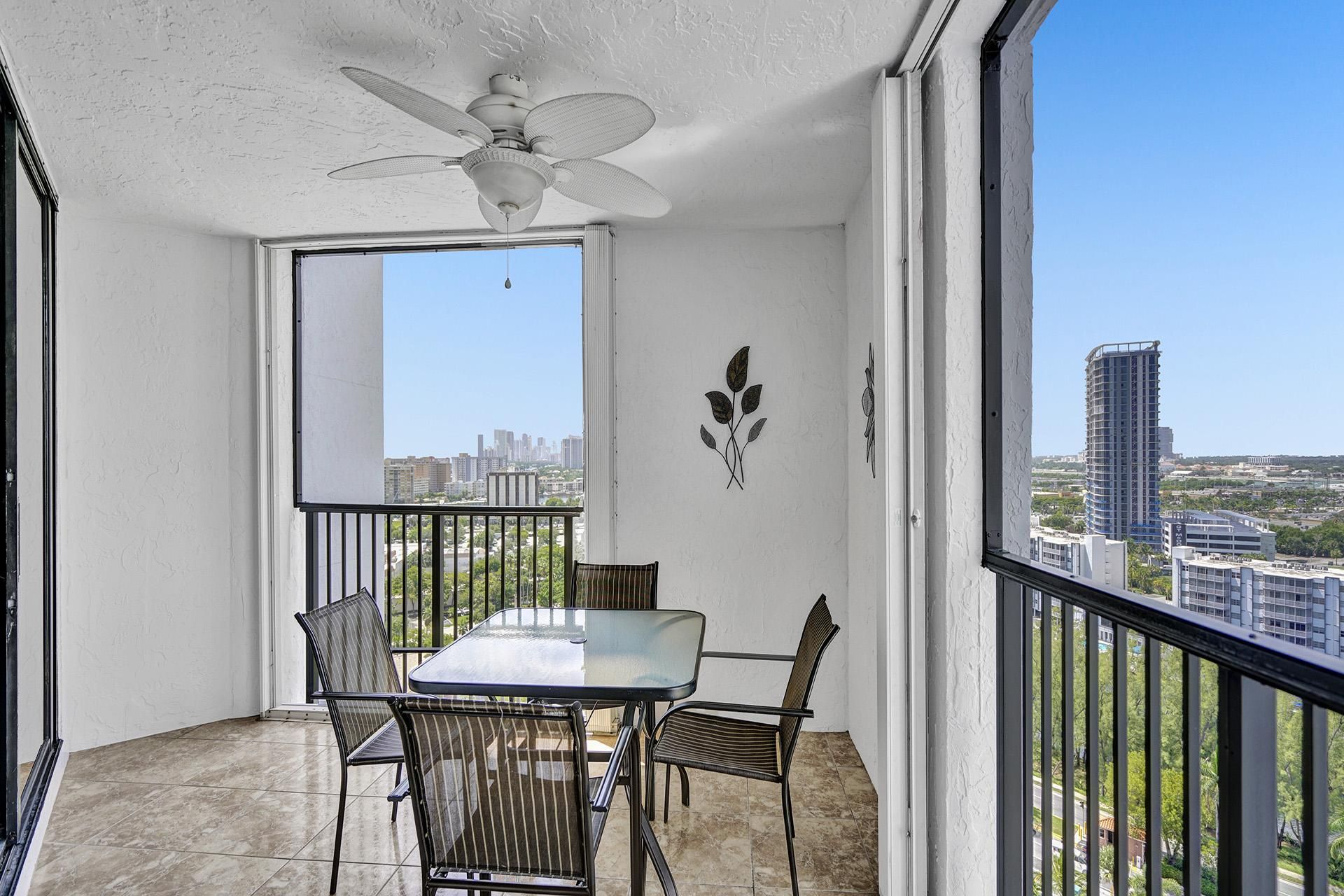 Condominium in Hallandale Beach, 300 Three Islands Boulevard 10004161