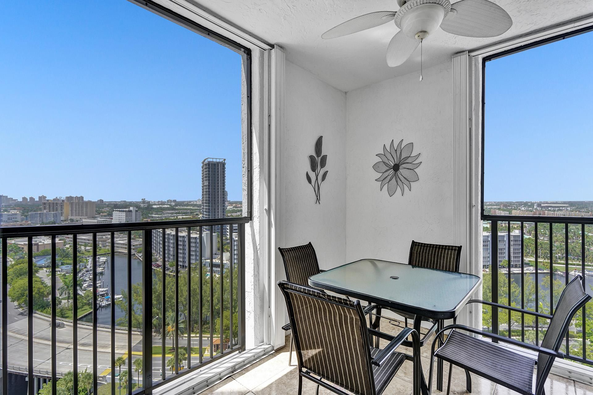 Condominium in Hallandale Beach, 300 Three Islands Boulevard 10004161