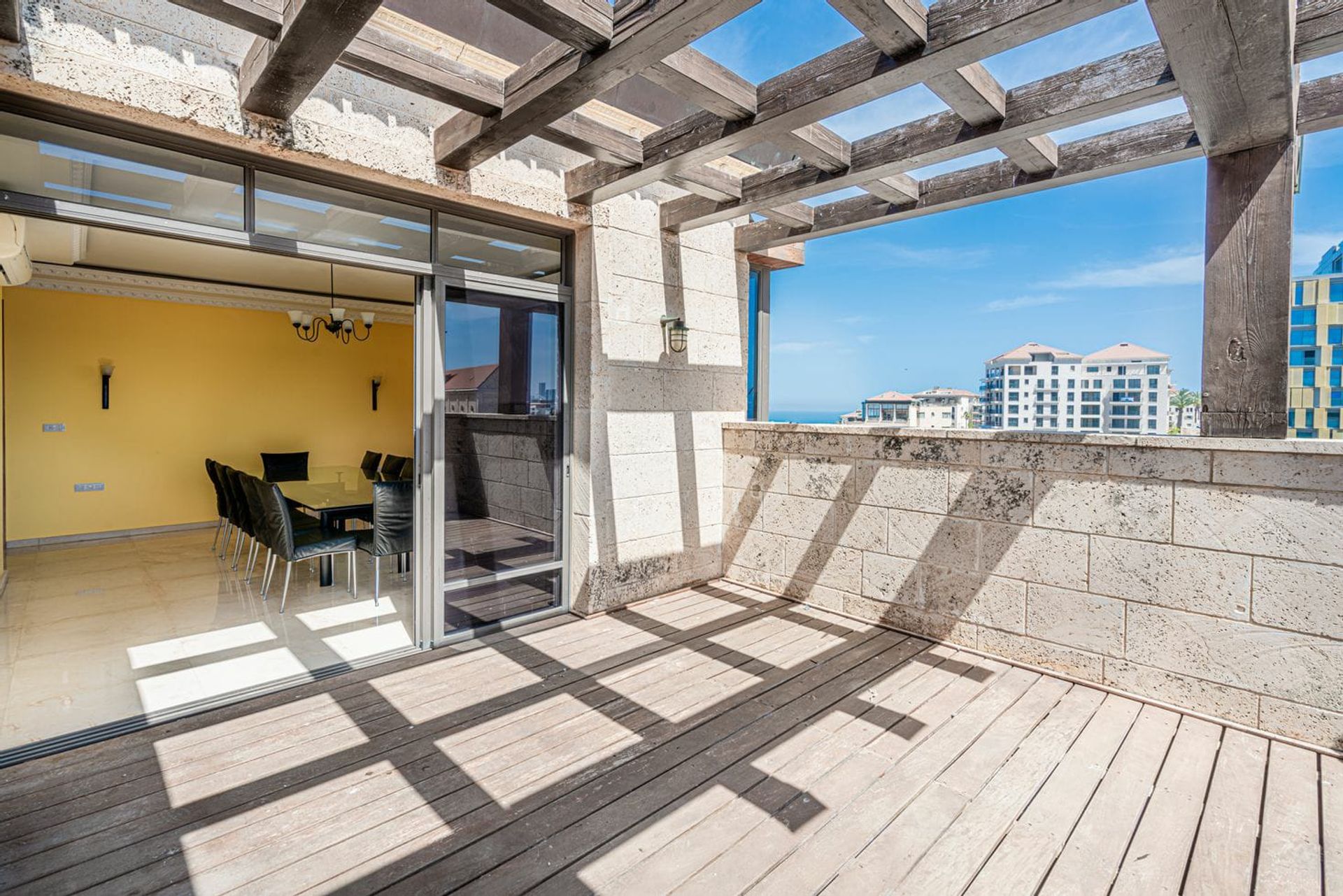 Condominium in Tel Aviv-Yafo, Tel Aviv District 10004320