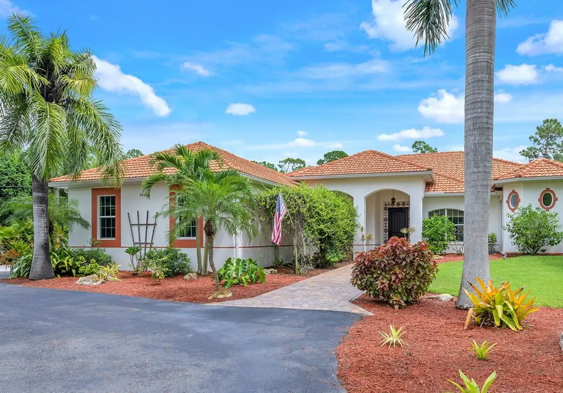 casa en Bonita Springs, 24443 Claire Street 10004807