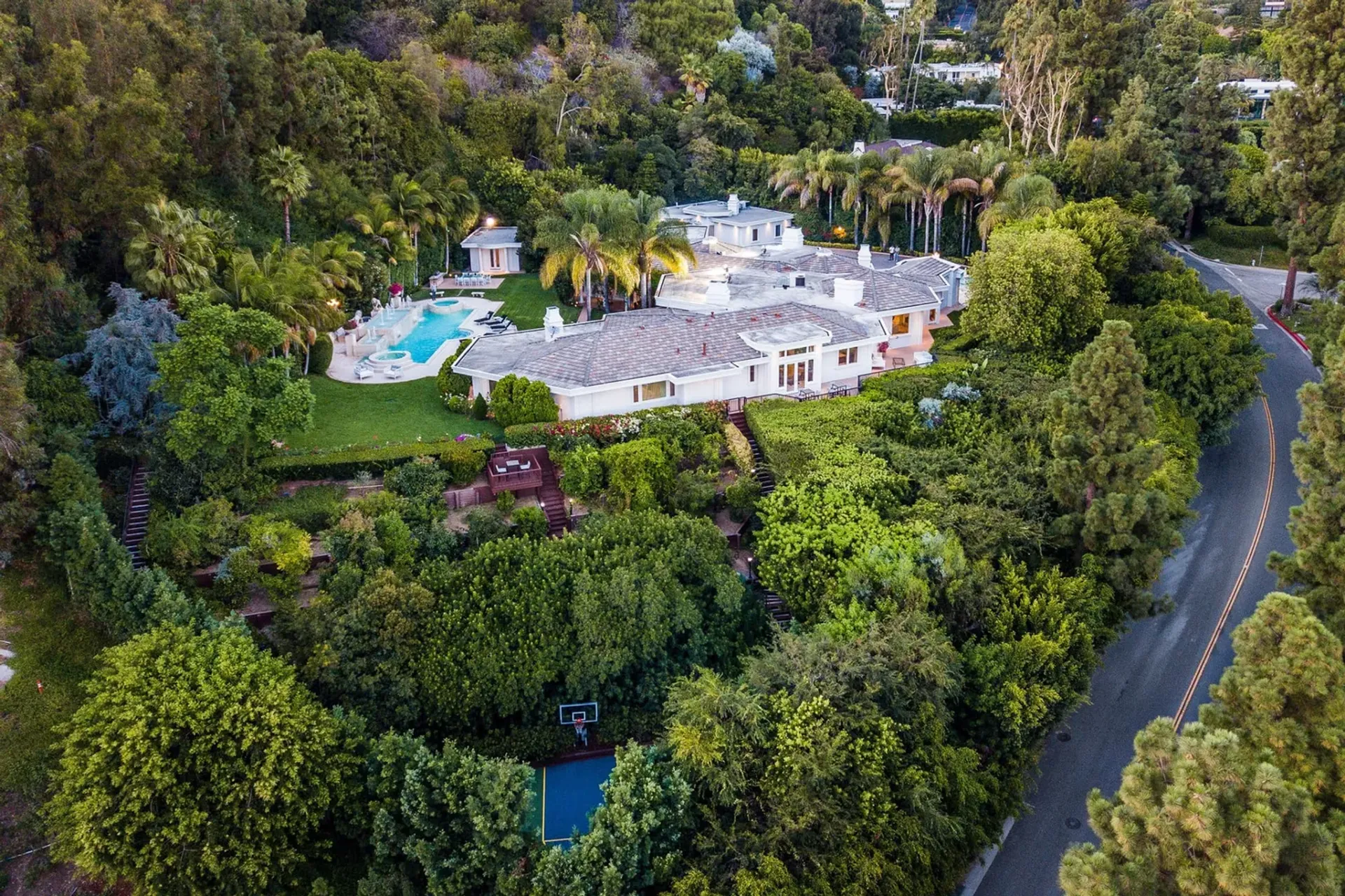 Huis in Beverly Hills, 911 Loma Vista Drive 10004843