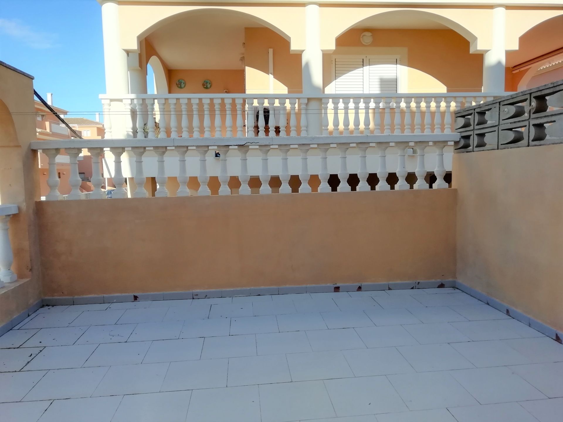 Residencial en Sueca, 12 Carrer Riu Girona 10005050