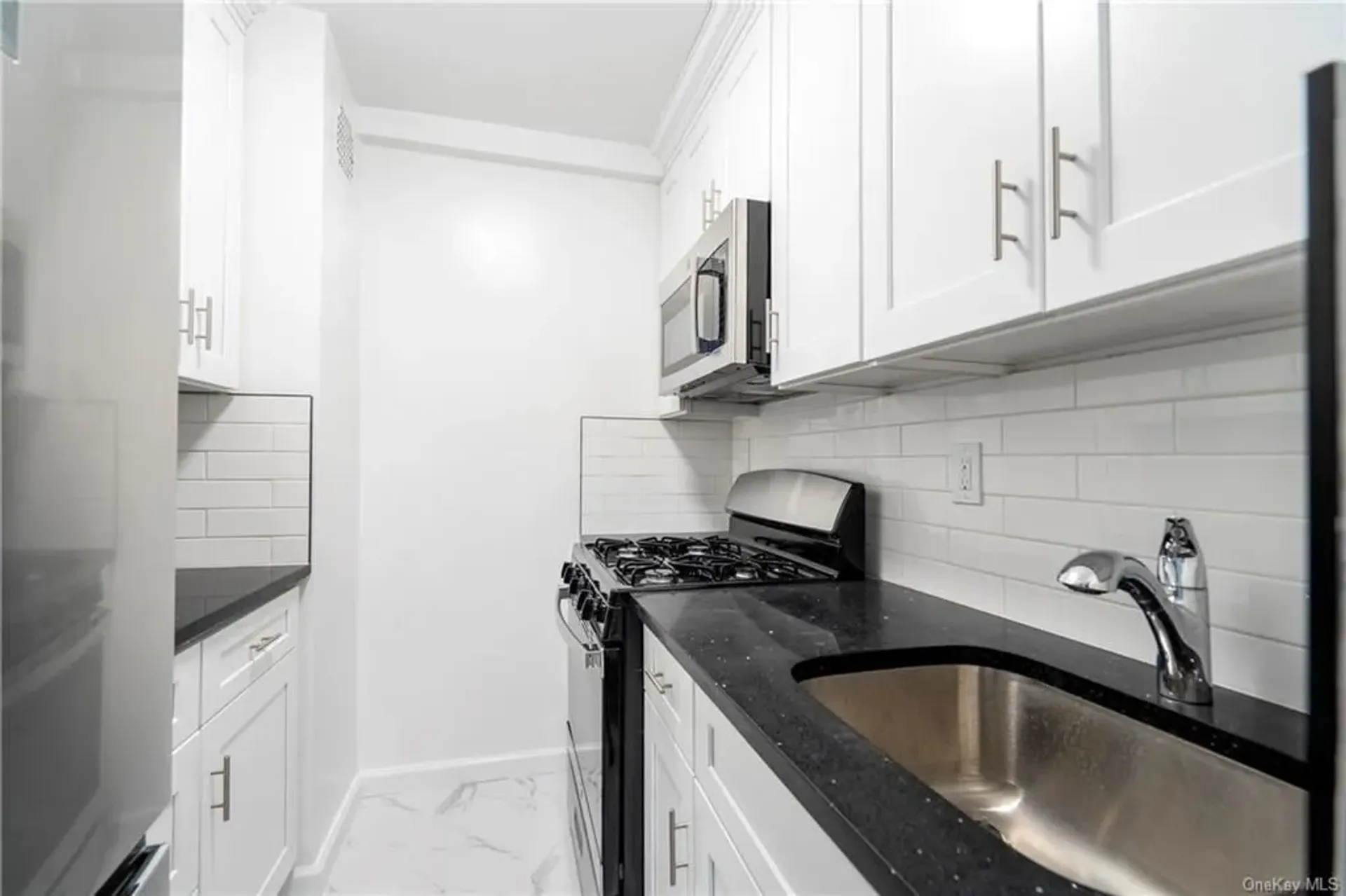 بيت في جبل فيرنون, 555 Bronx River Road 10005584