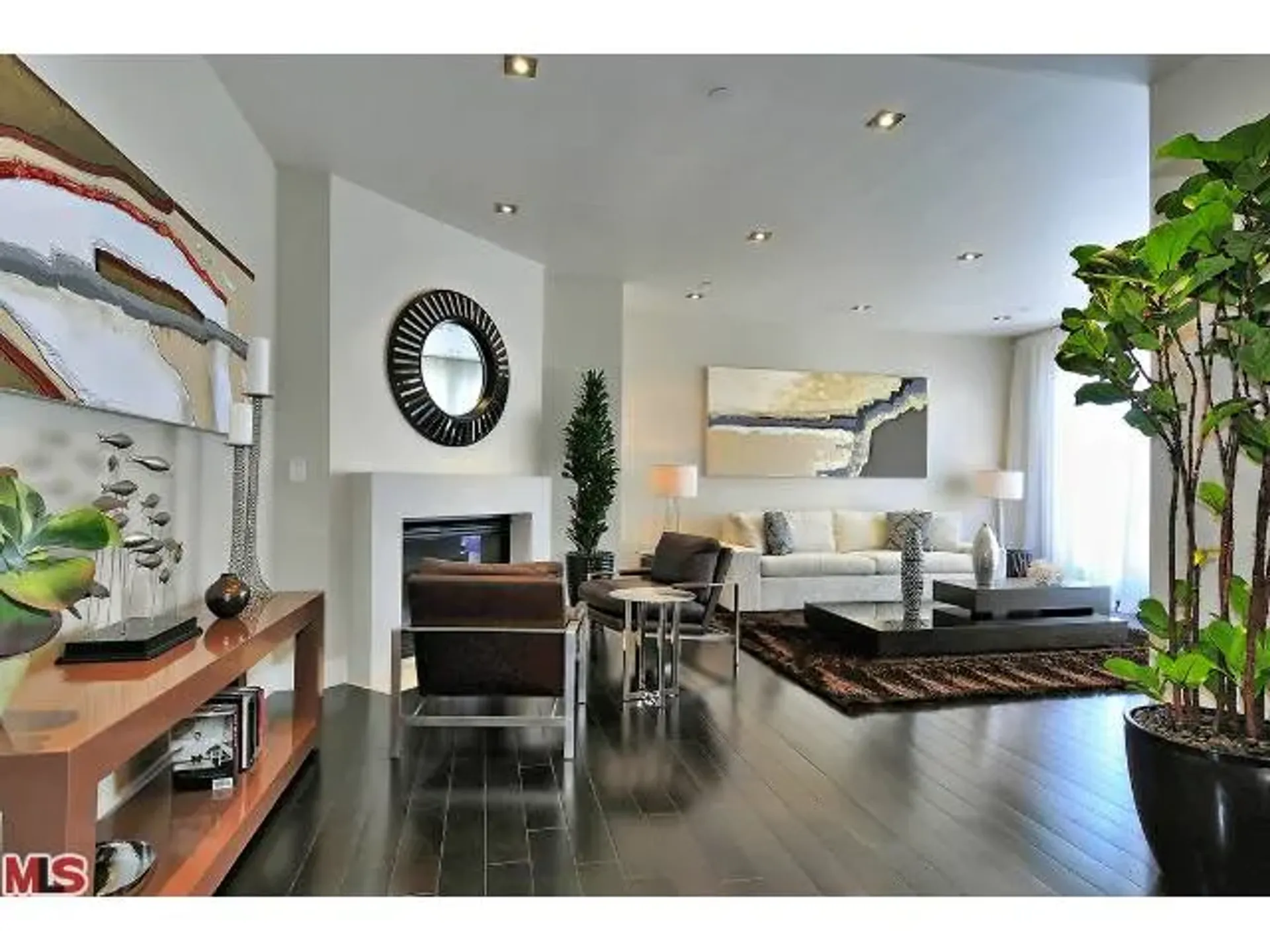 公寓 在 Beverly Hills, 443 North Palm Drive 10006283