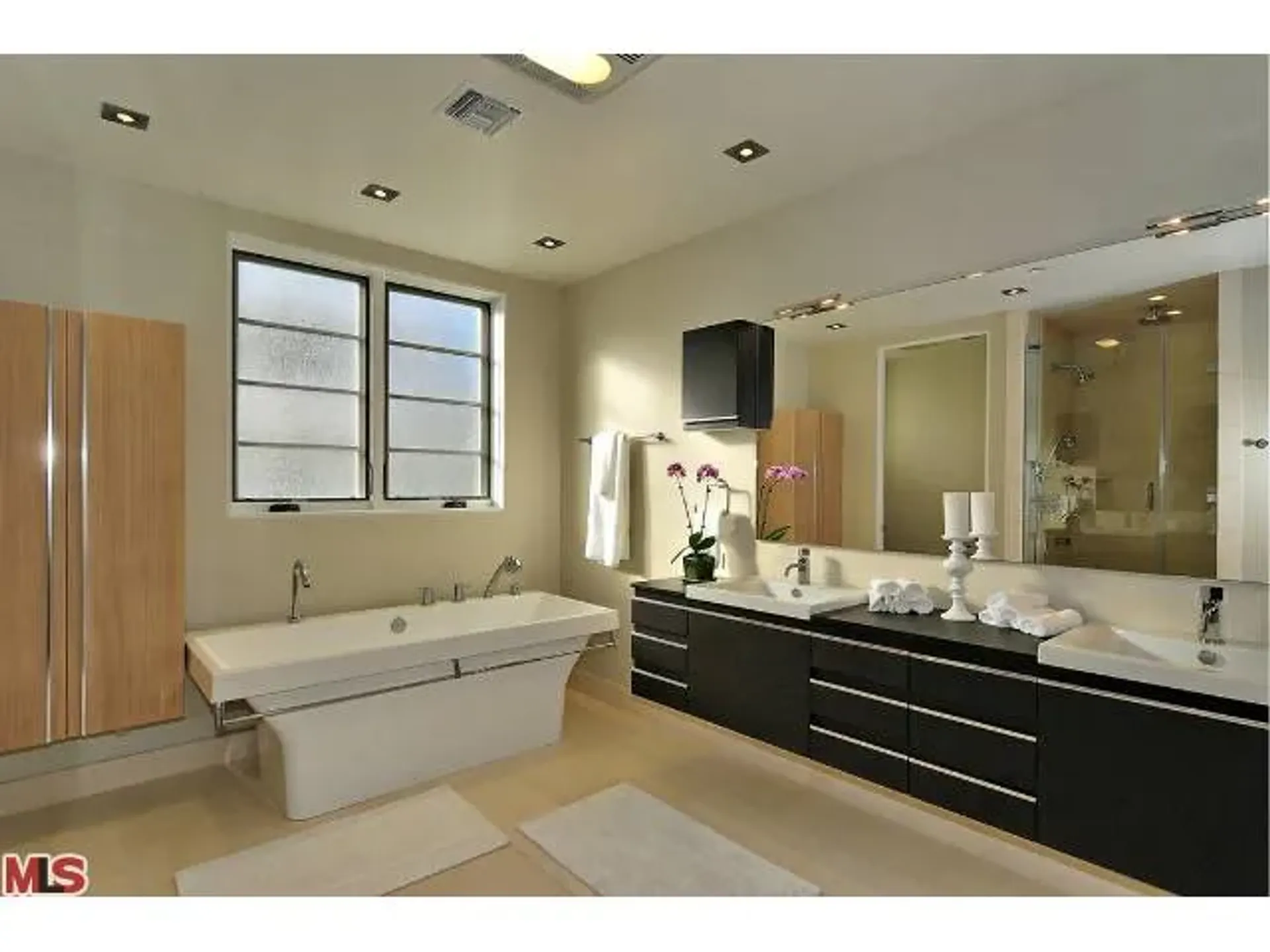 Condominio en Beverly Hills, 443 North Palm Drive 10006283