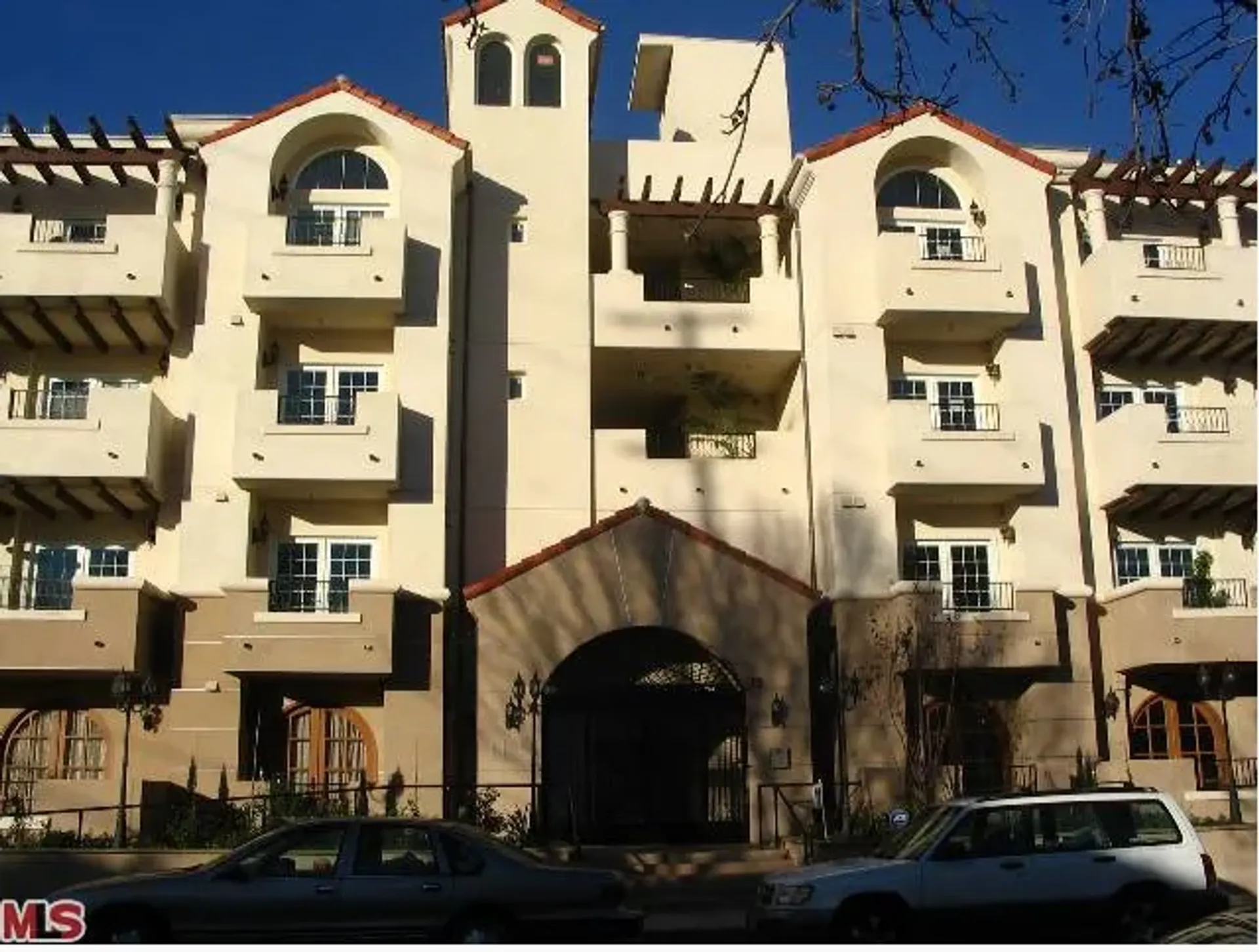 Συγκυριαρχία σε Los Angeles, 1135 Rexford Drive 10006303