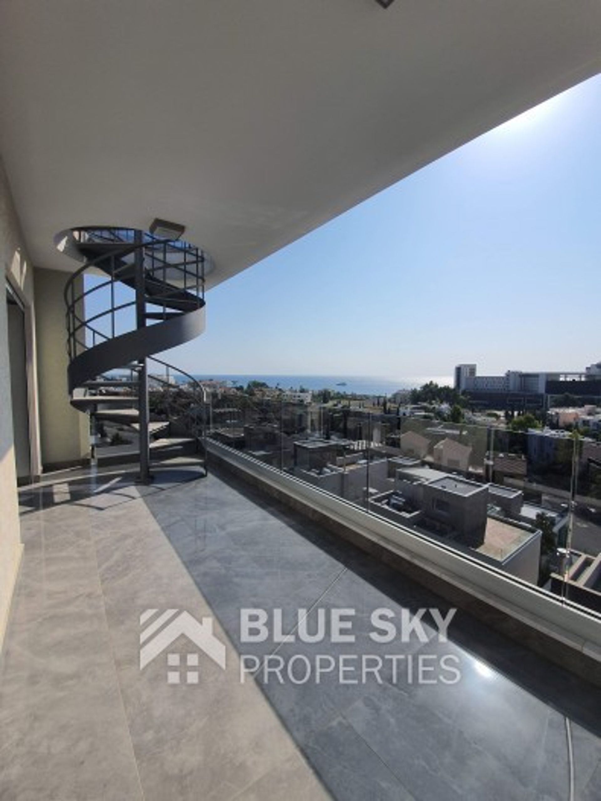 Condominium in Pyrgos - Tourist, Limassol 10008343