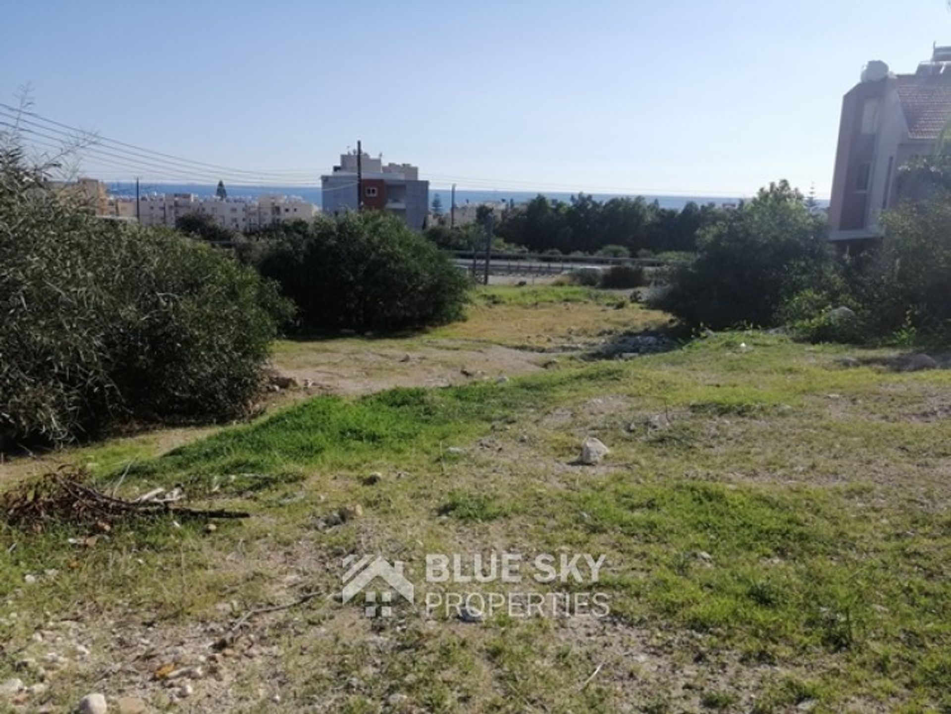 Land i Agios Tychon, Larnaka 10009682