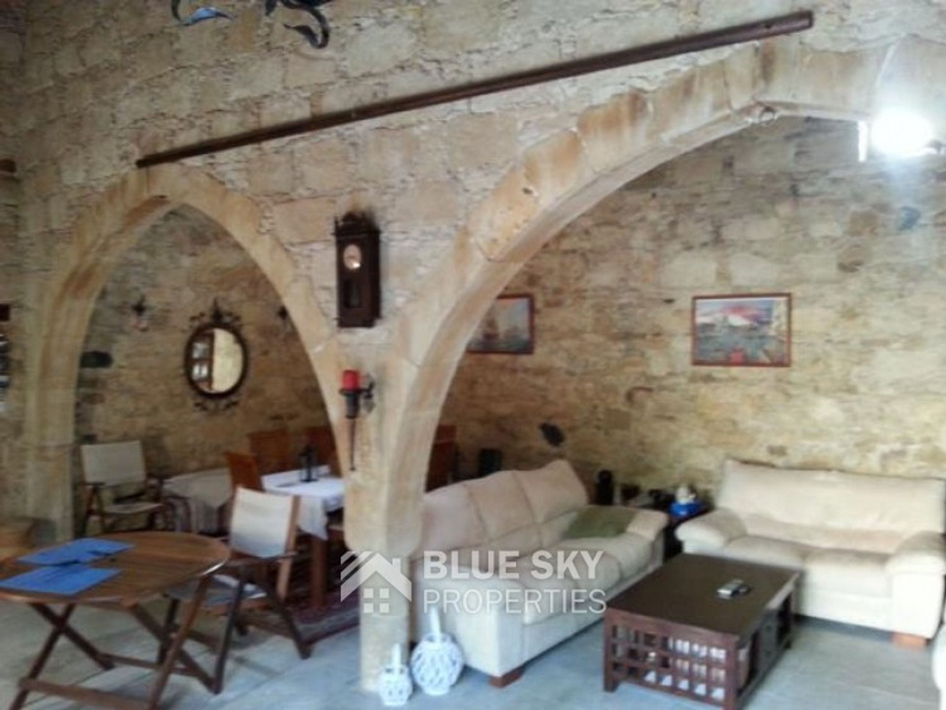 House in Pampoula, Lemesos 10009757