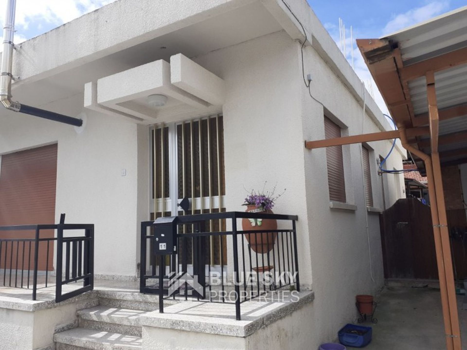 House in Pampoula, Lemesos 10010036