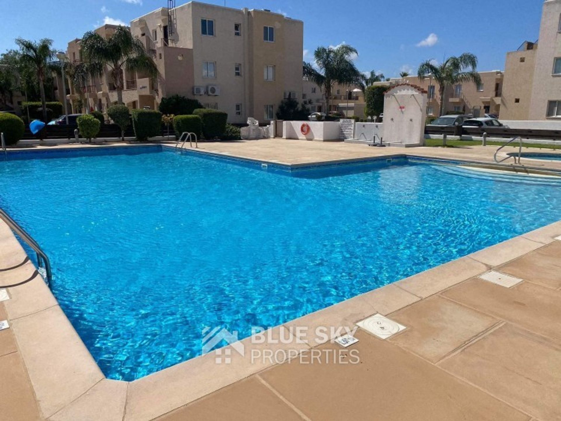 Condominium in Mandria, Paphos 10011214