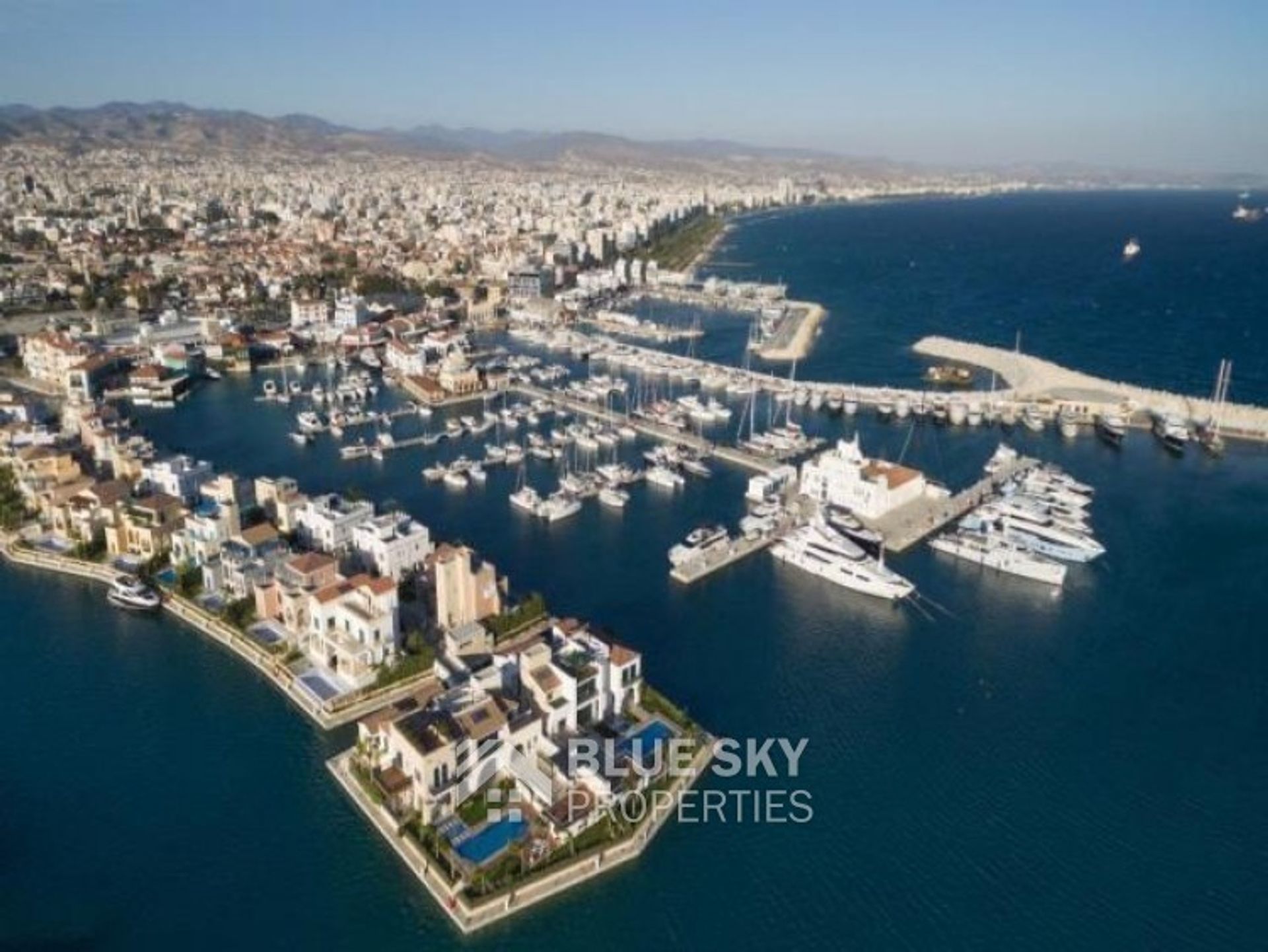 Condominium in Agia Fylaxis, Lemesos 10011618