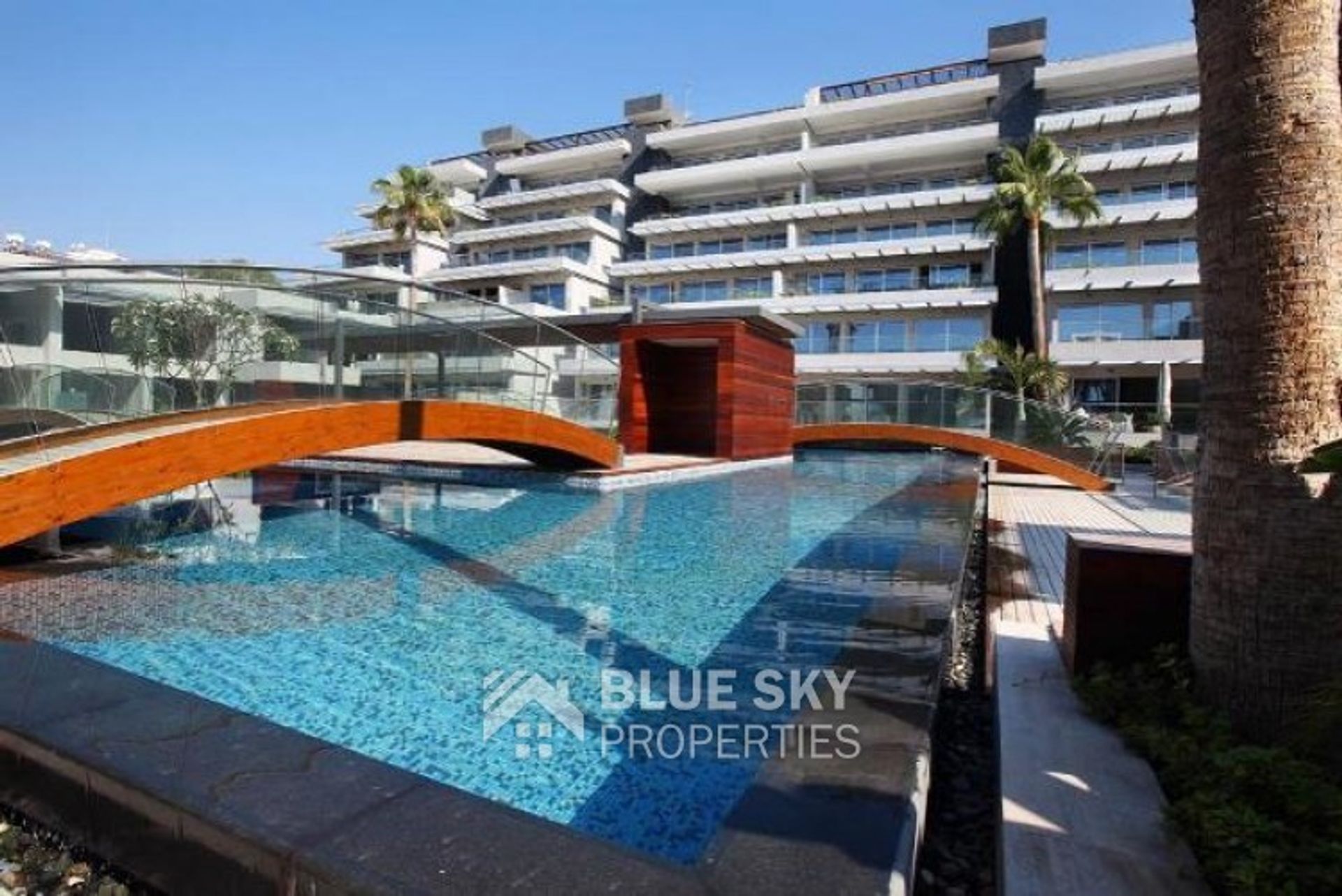 Condominium in Potamos Germasogeias, Limassol 10011669