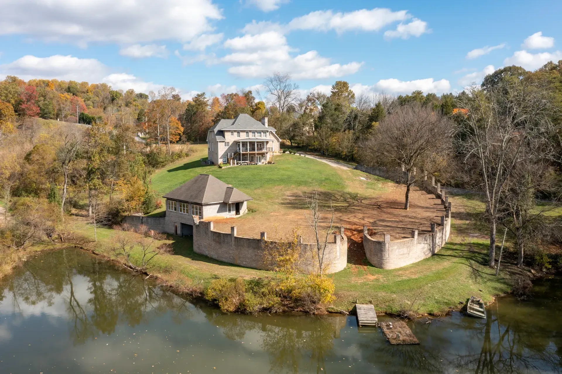 House in Kingsport, 320 Southwood Drive 10012281