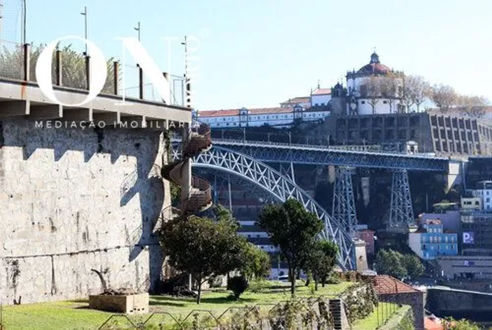 Кондоминиум в Porto, Rua do Infante Dom Henrique 10012980