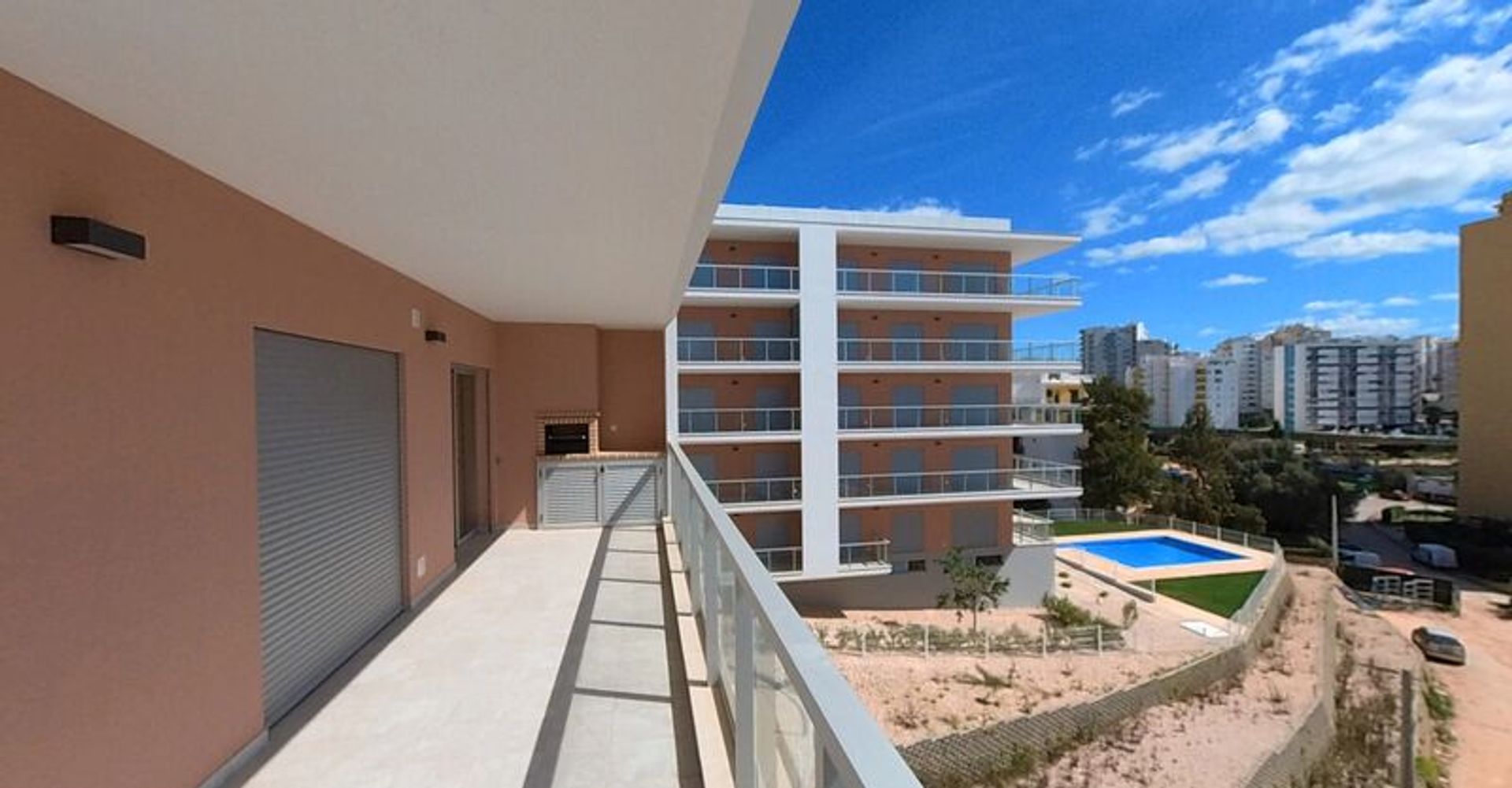 Condominium in Praia da Rocha, Faro 10013084