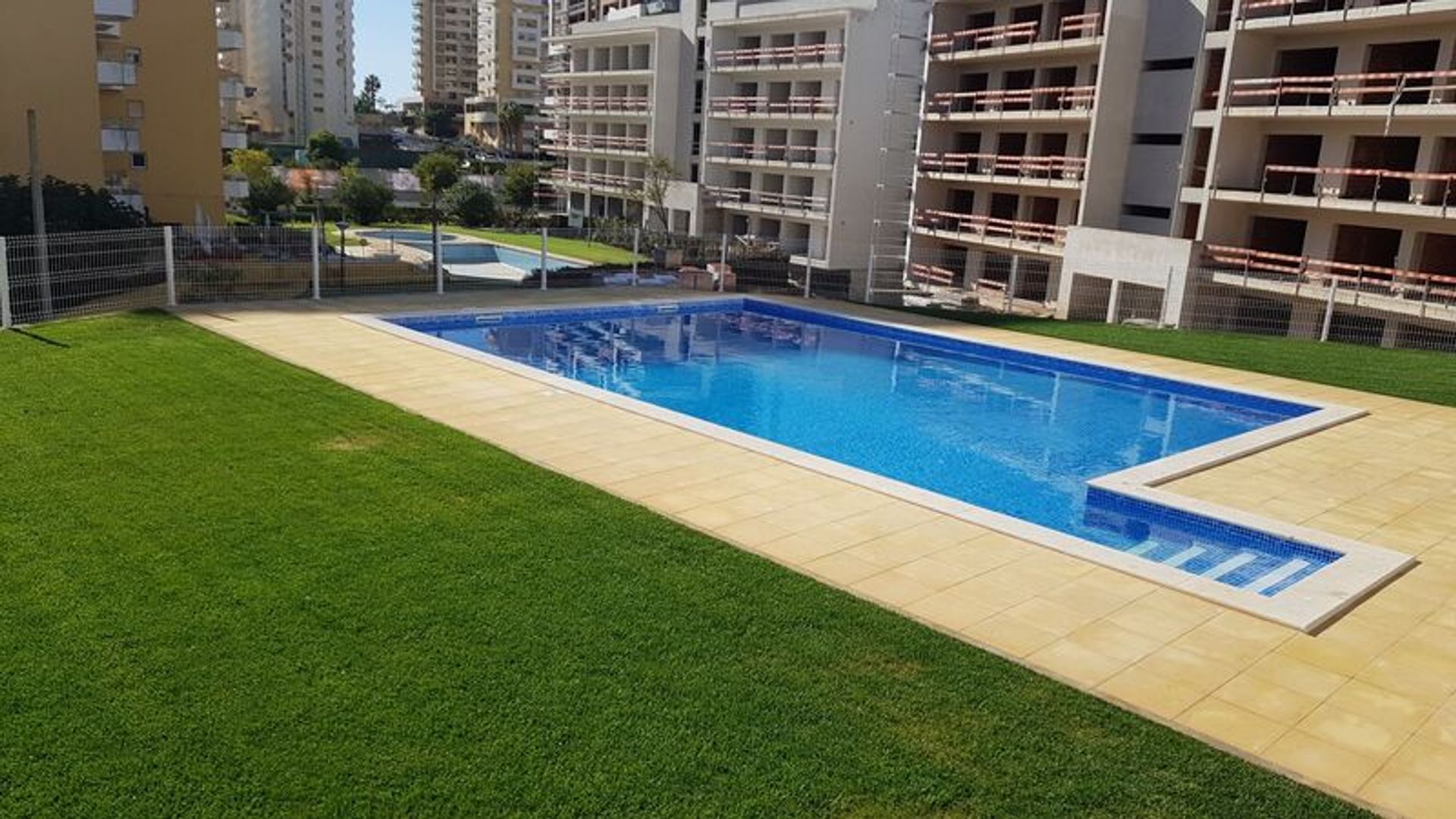 Condominium in Praia da Rocha, Faro 10013084