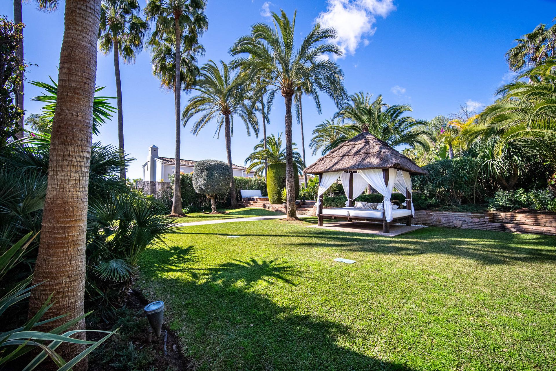 Huis in Marbella, 101 Urbanizacion N Andalucia 6F 10013680