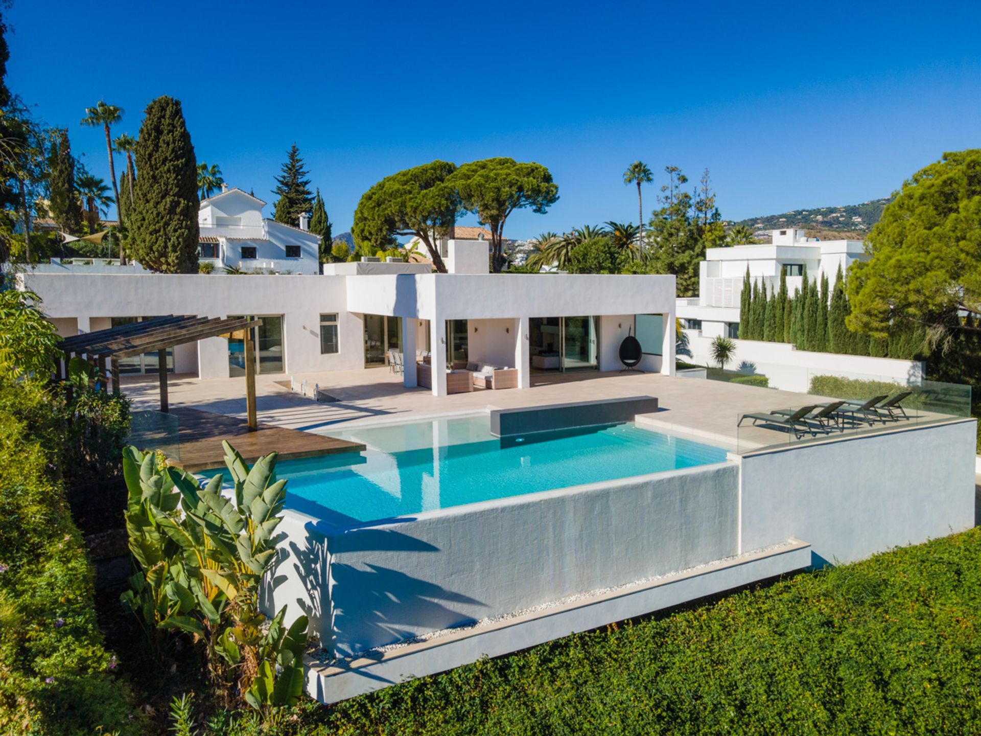 House in Marbella, Calle Londres 10013828