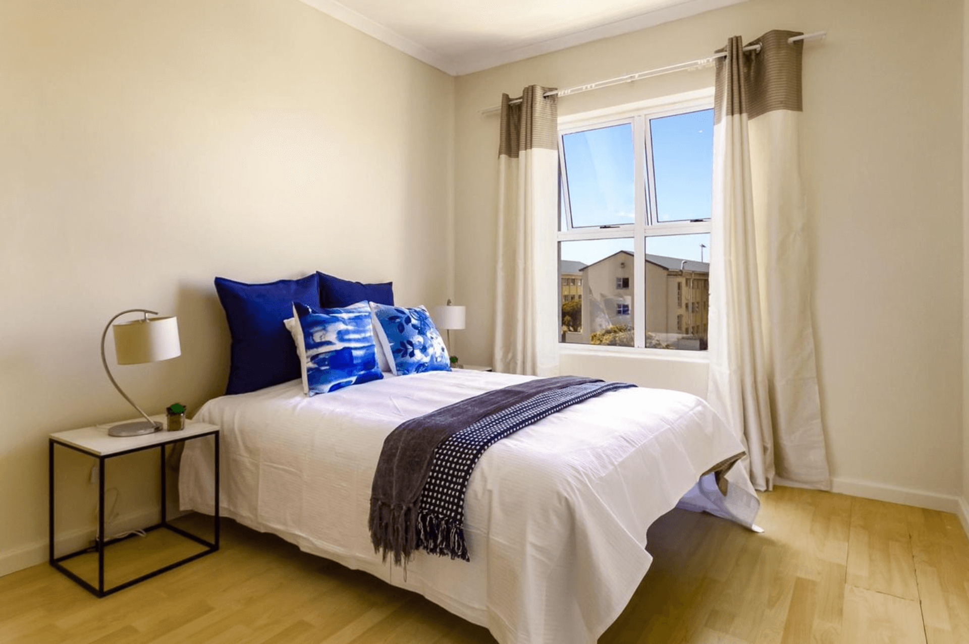 Condominium in Cape Town, Western Cape 10014668