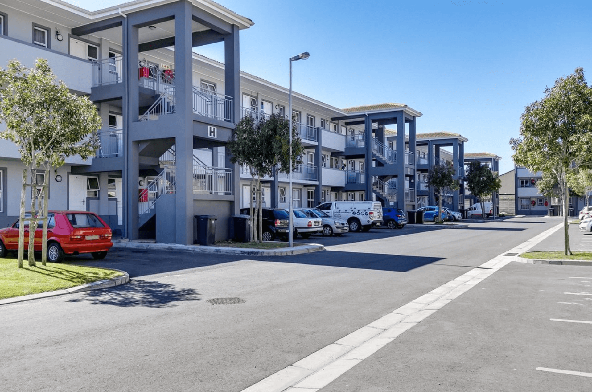 Condominium in Cape Town, Western Cape 10014668