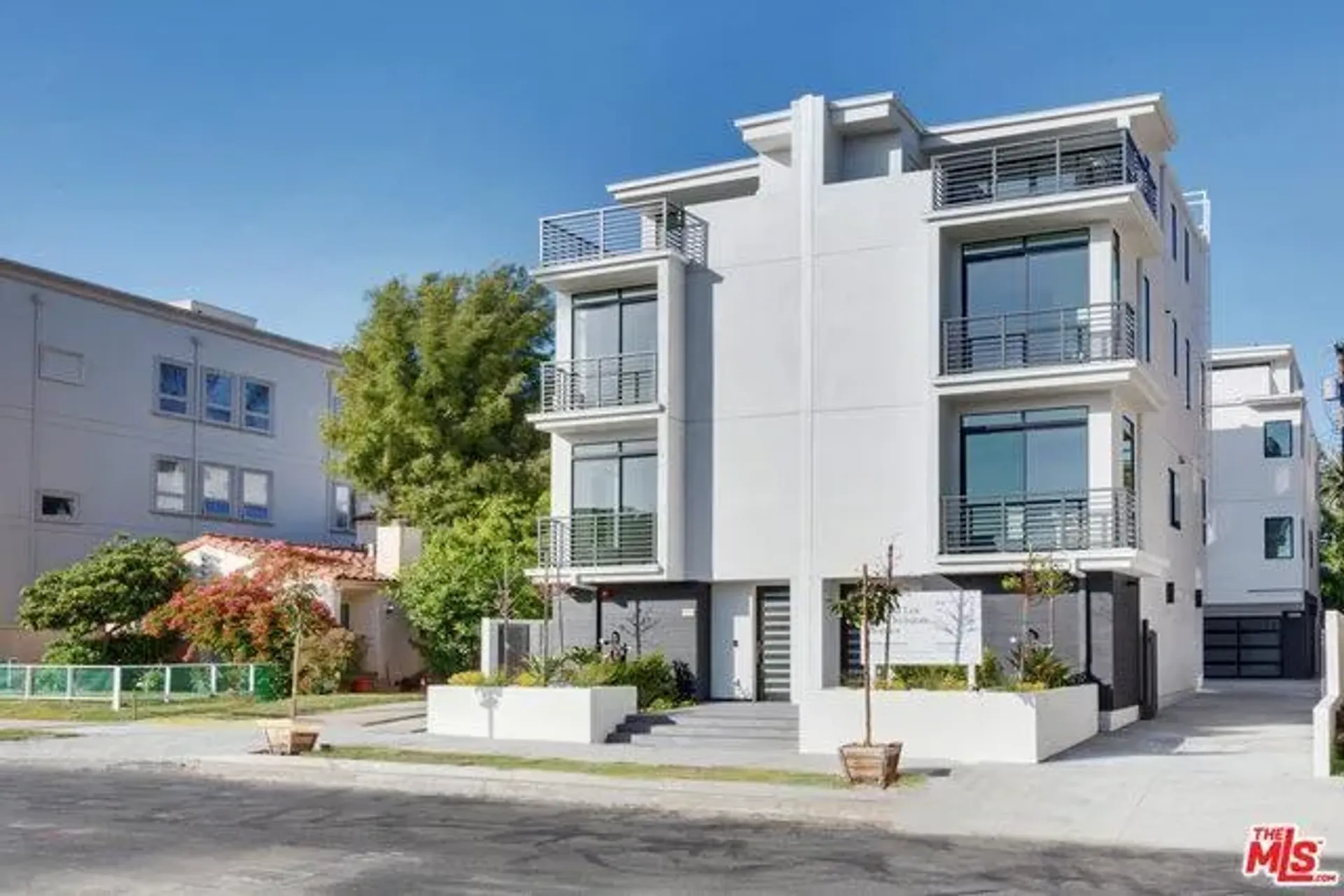 Condominium dans Beverly Hills, 1952 Manning Avenue 10014838