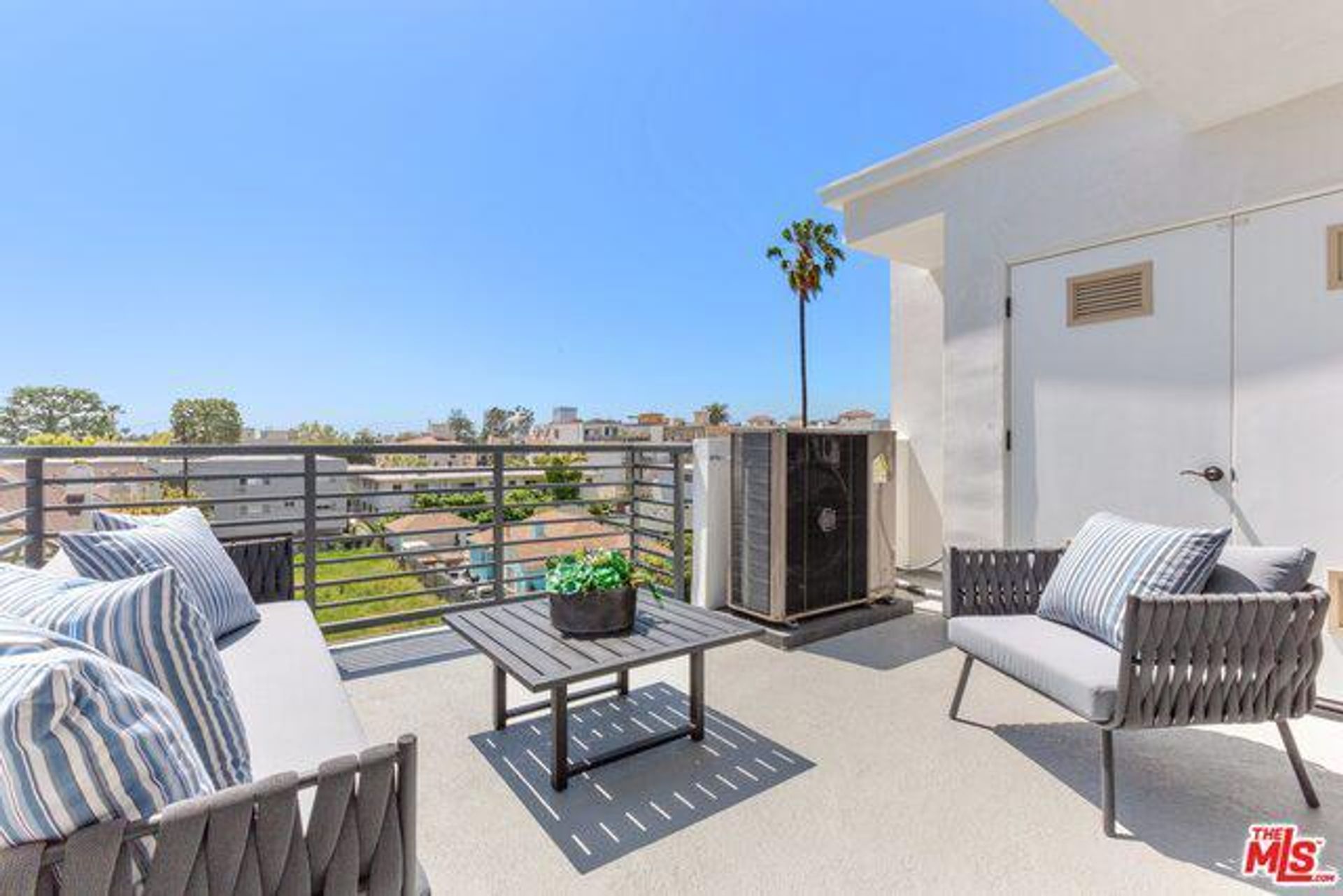 Condominium dans Beverly Hills, 1954 Manning Avenue 10014846