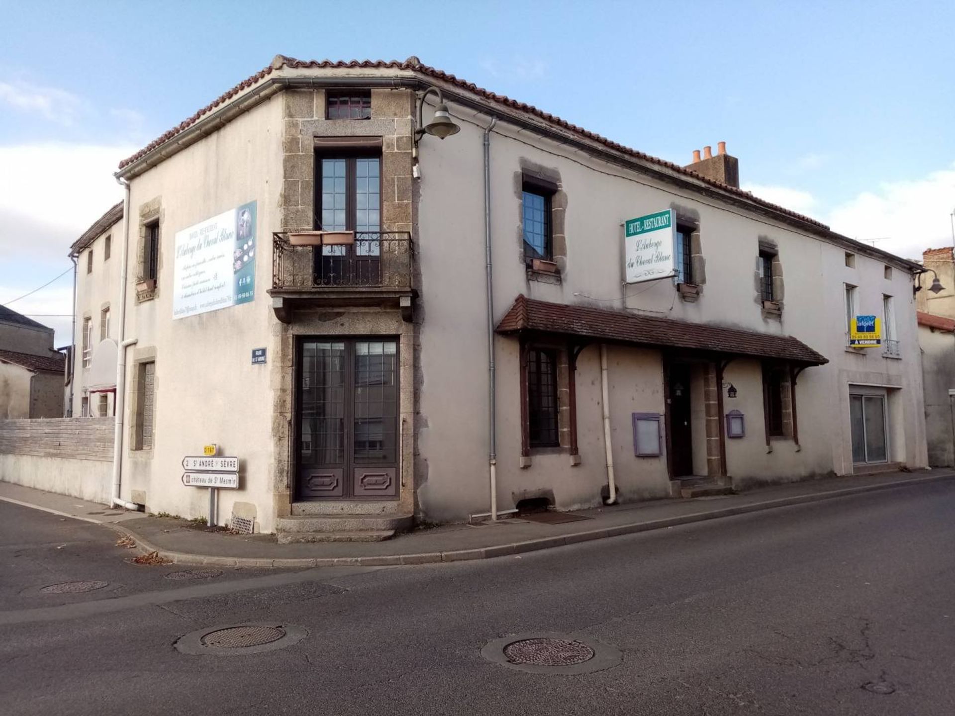 casa en La Forêt-sur-Sèvre, Nueva Aquitania 10015306