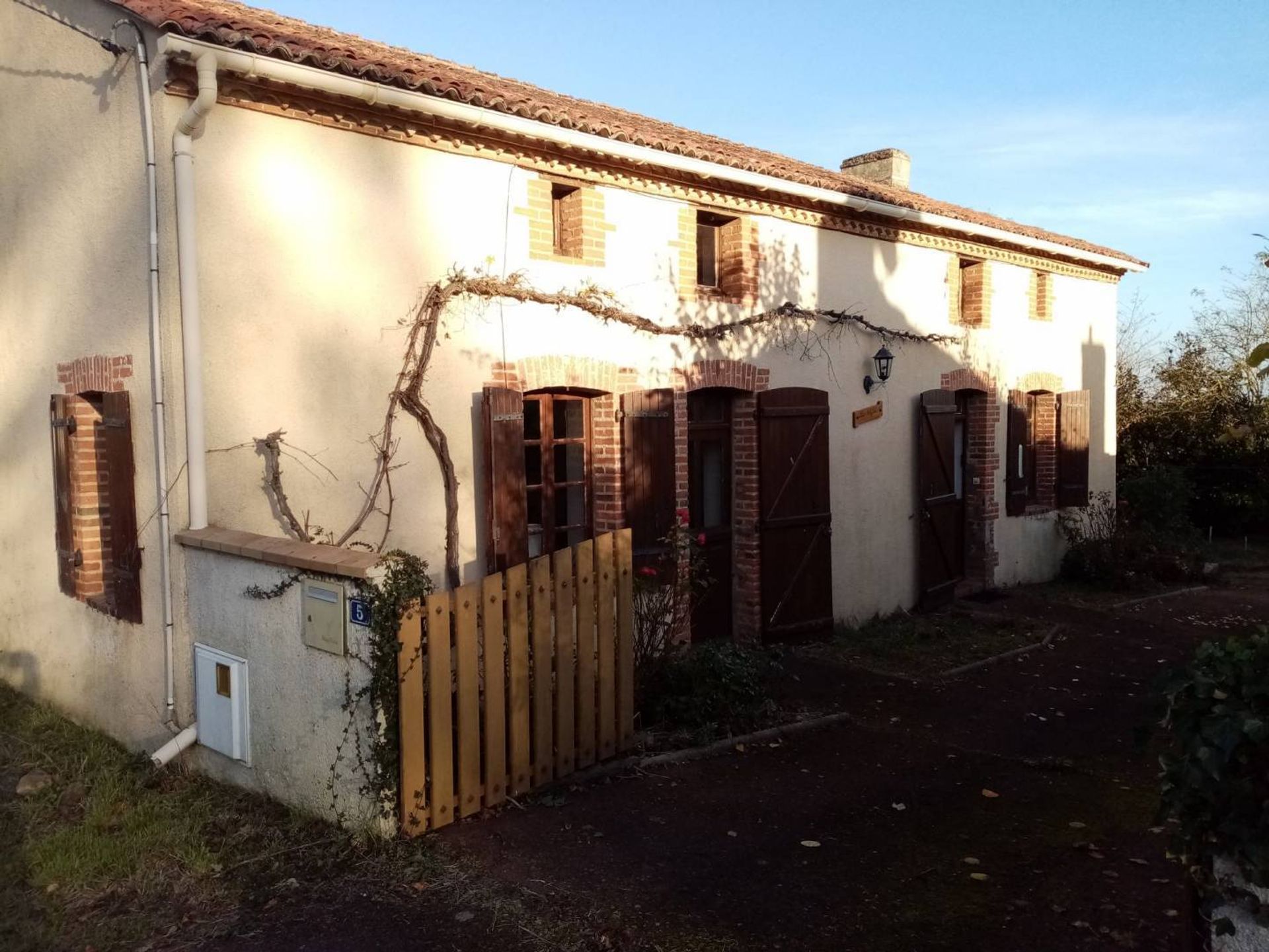 Huis in Saint-Paul-du-Bois, Pays de la Loire 10015307