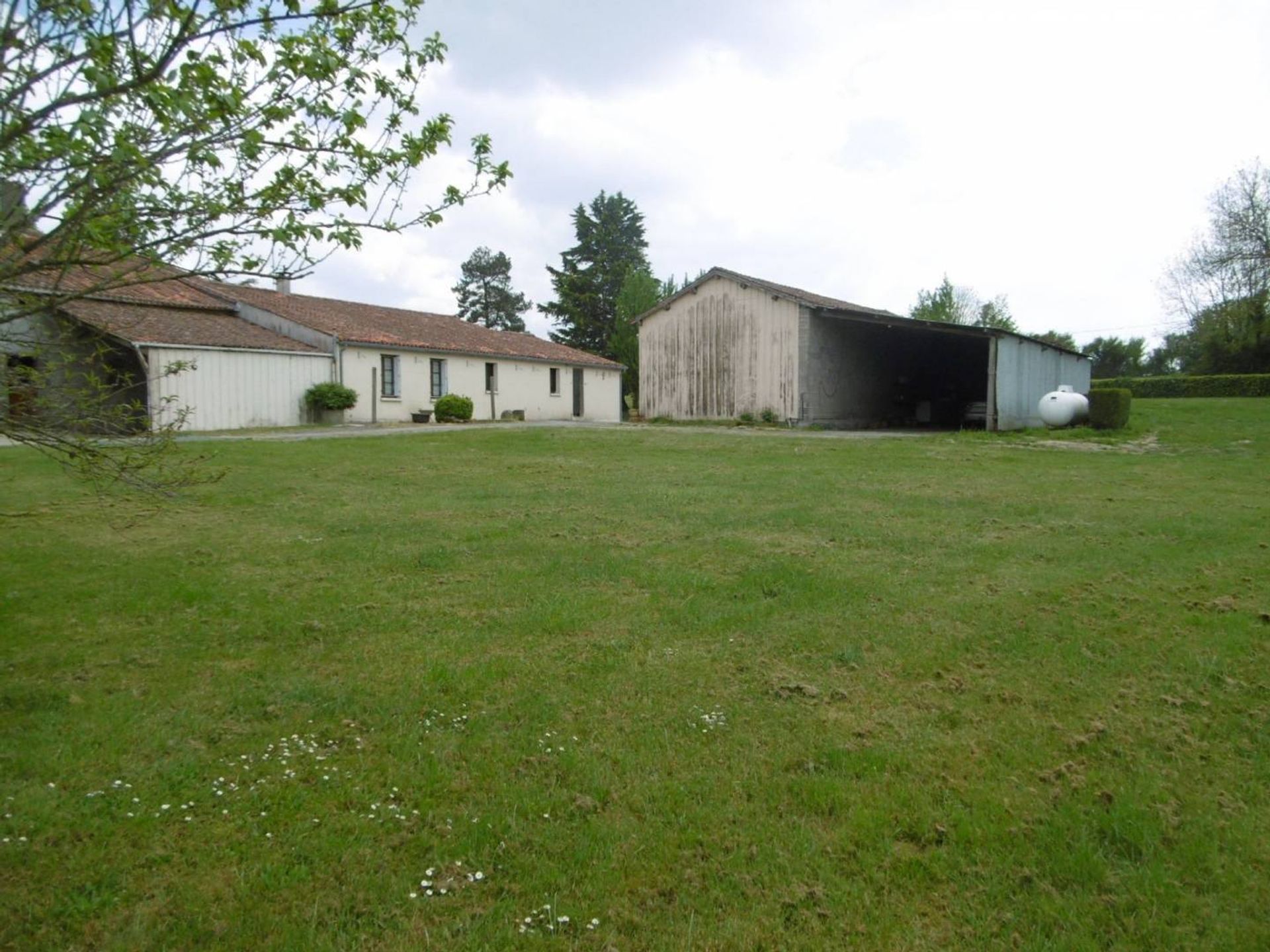 loger dans La Foret-sur-Sevre, Nouvelle-Aquitaine 10015320