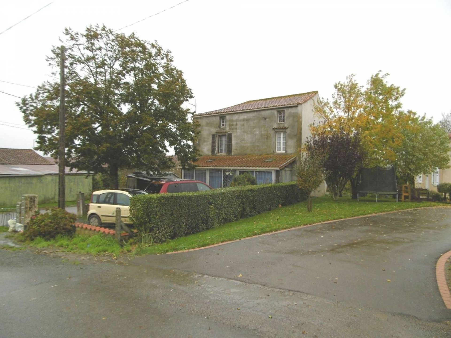 Dom w Saint-Maurice-Des-Noues,  10015328