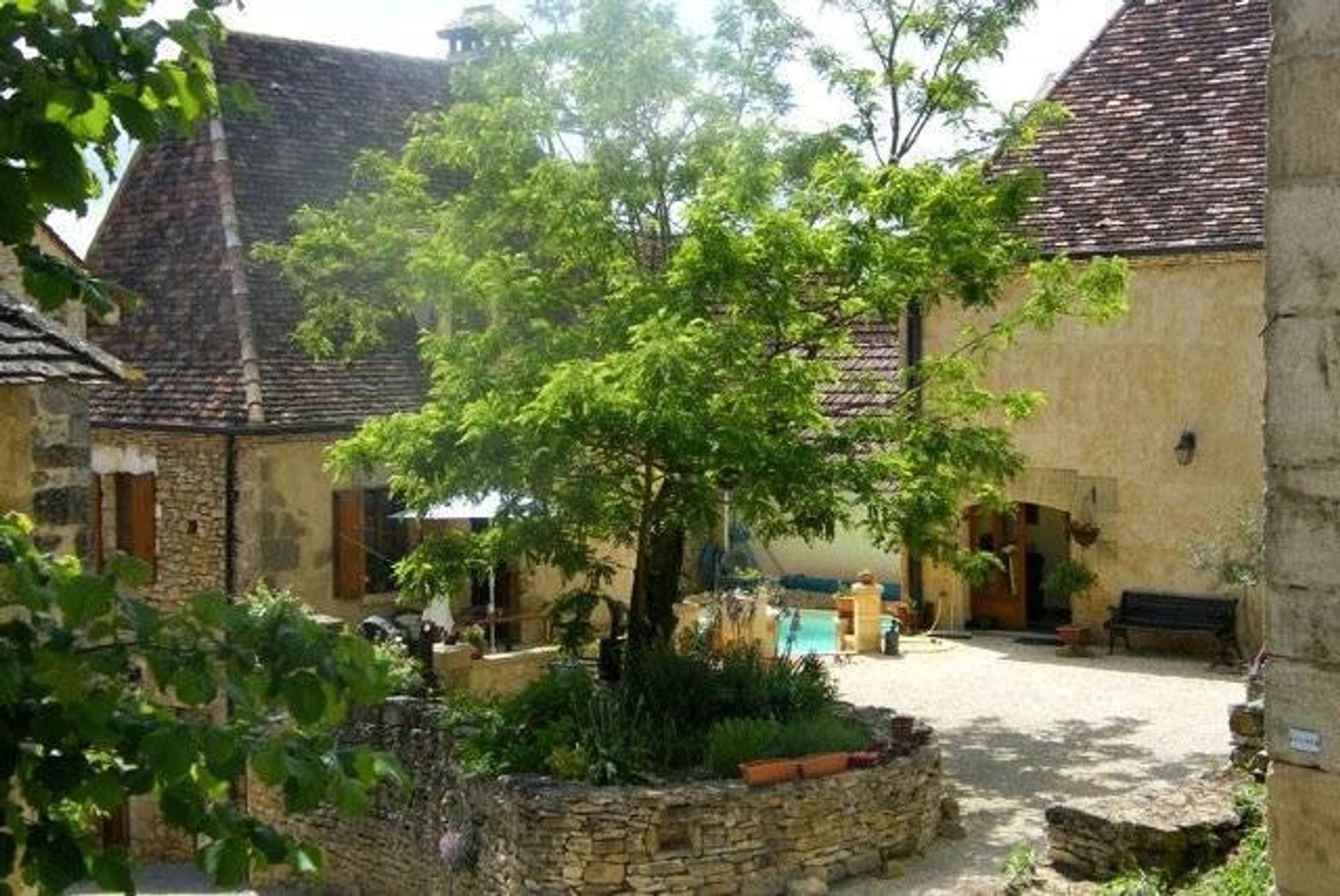 Casa nel Beynac-Et-Cazenac,  10015341