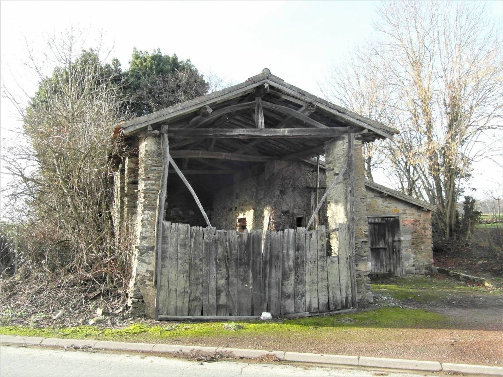 Rumah di Le Busseau, Nouvelle-Aquitaine 10015345